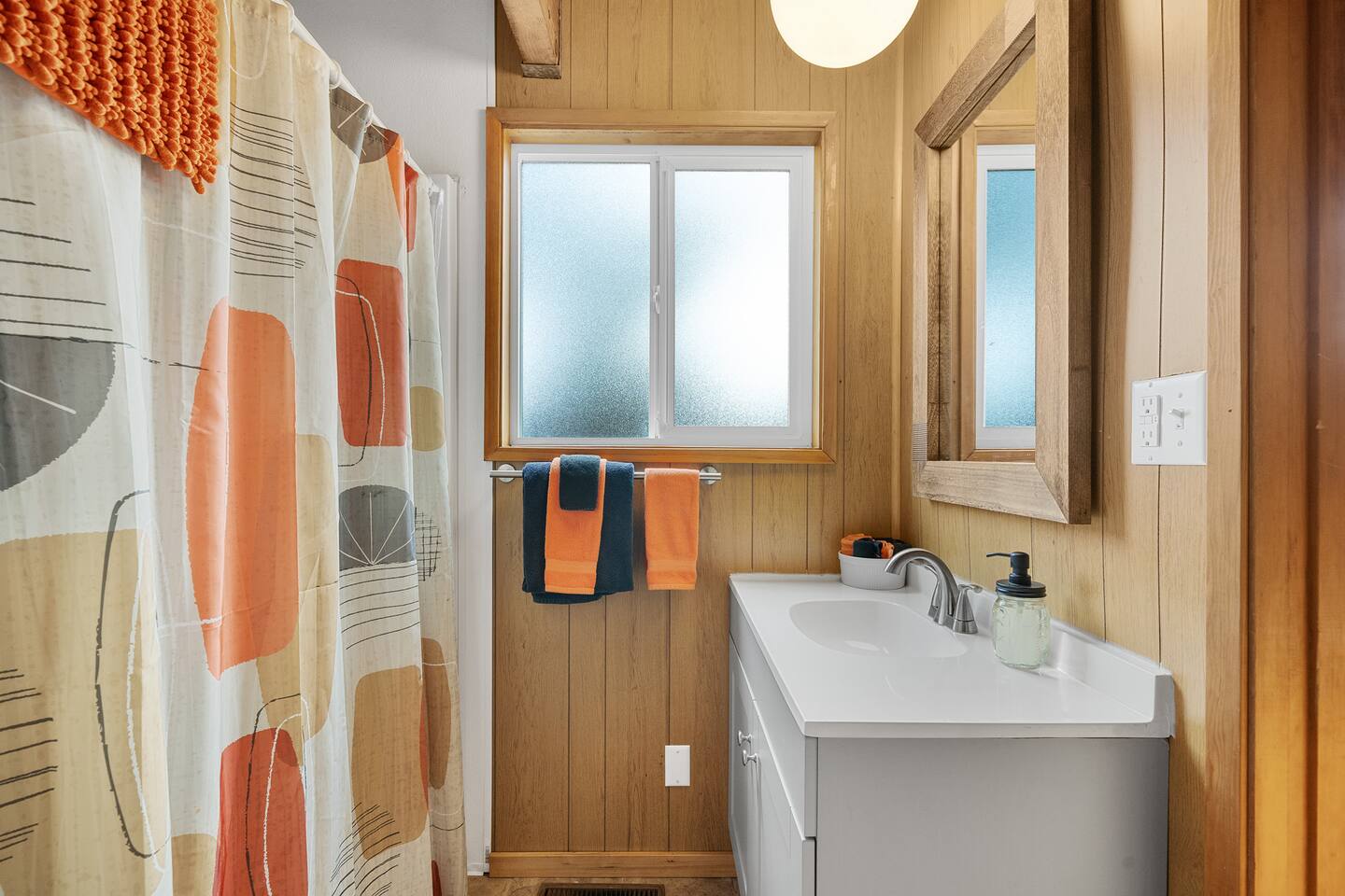 Pet Friendly Vintage Cottage