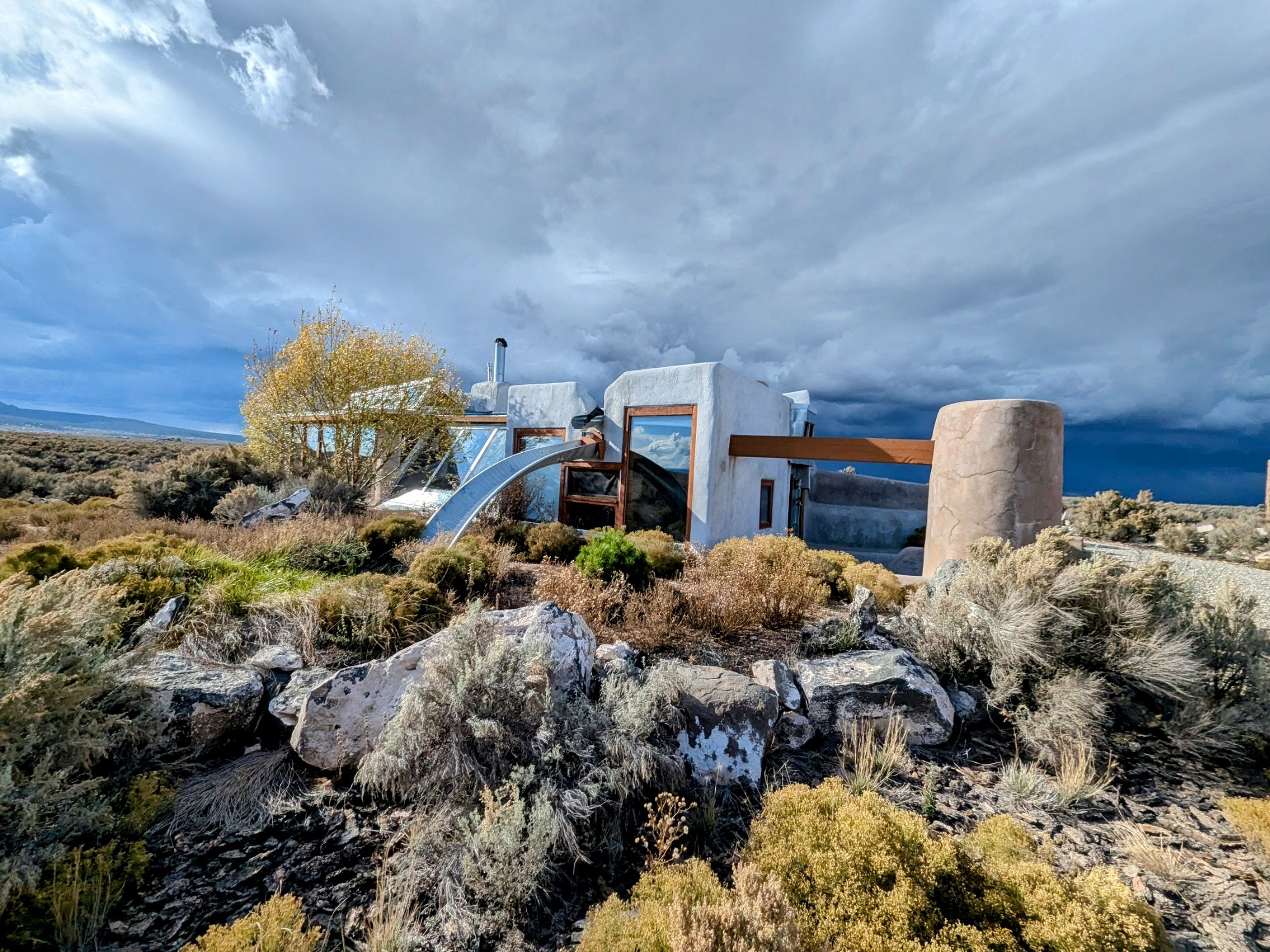 Stargate Earthship, Zen compound.