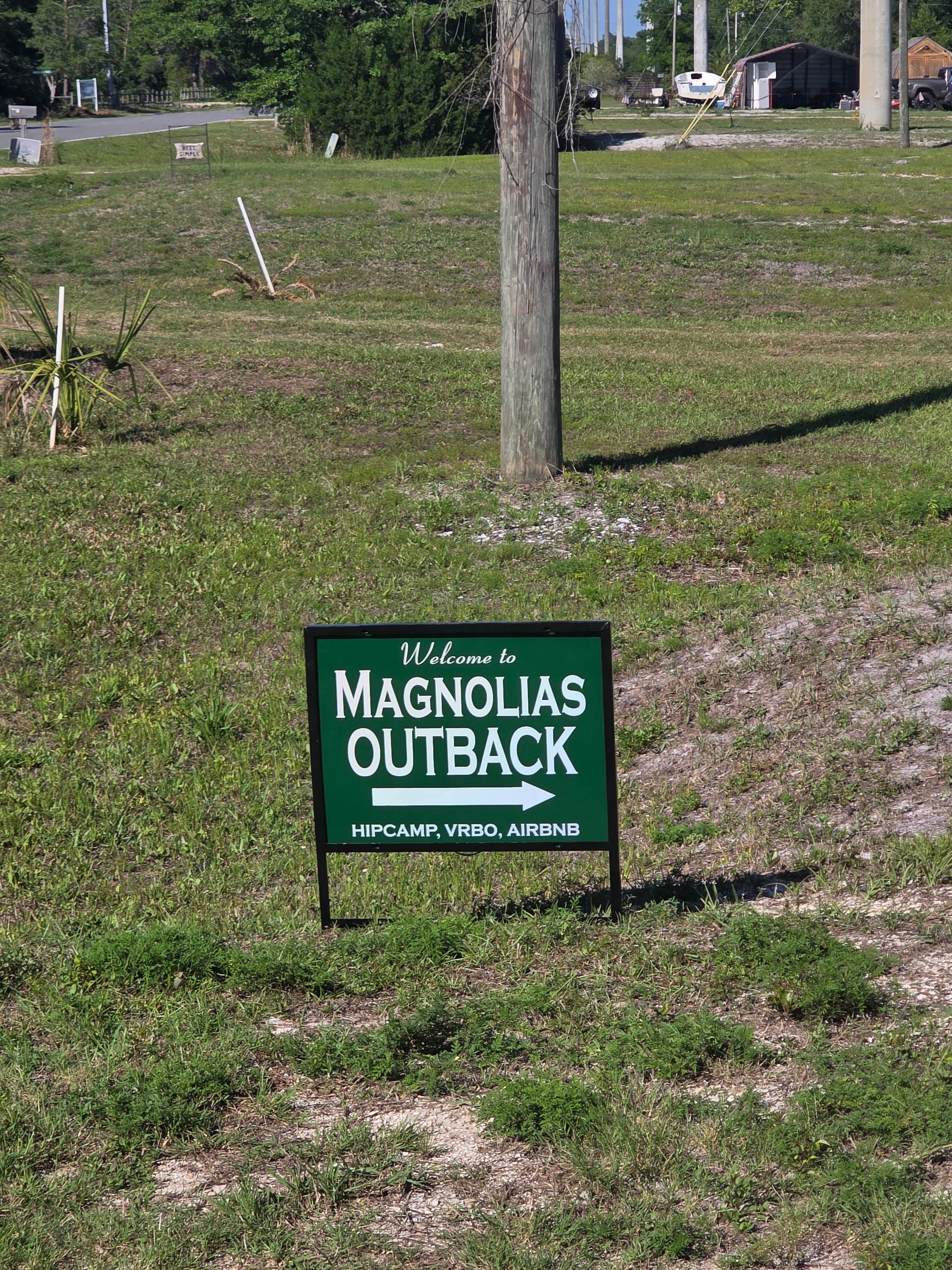 Magnolias OutBack