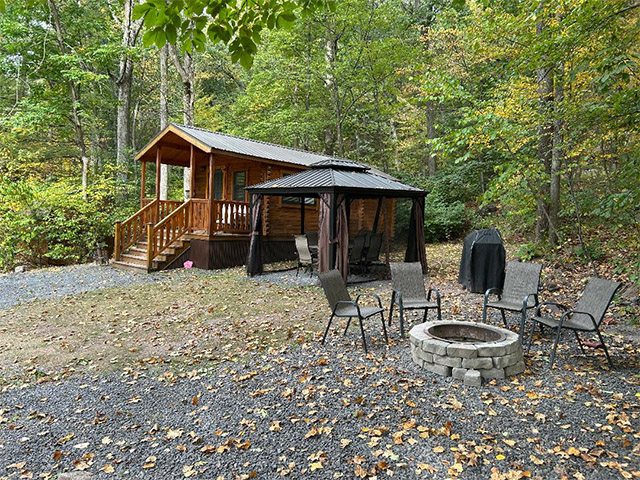 Camp-A-While Campground - Cabin