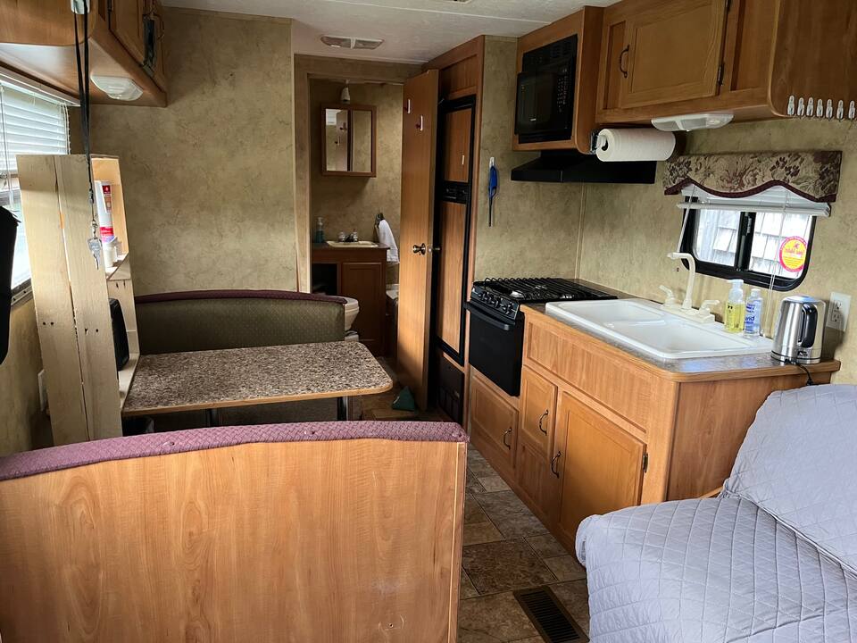 Windy Knob Farm Camper / RV