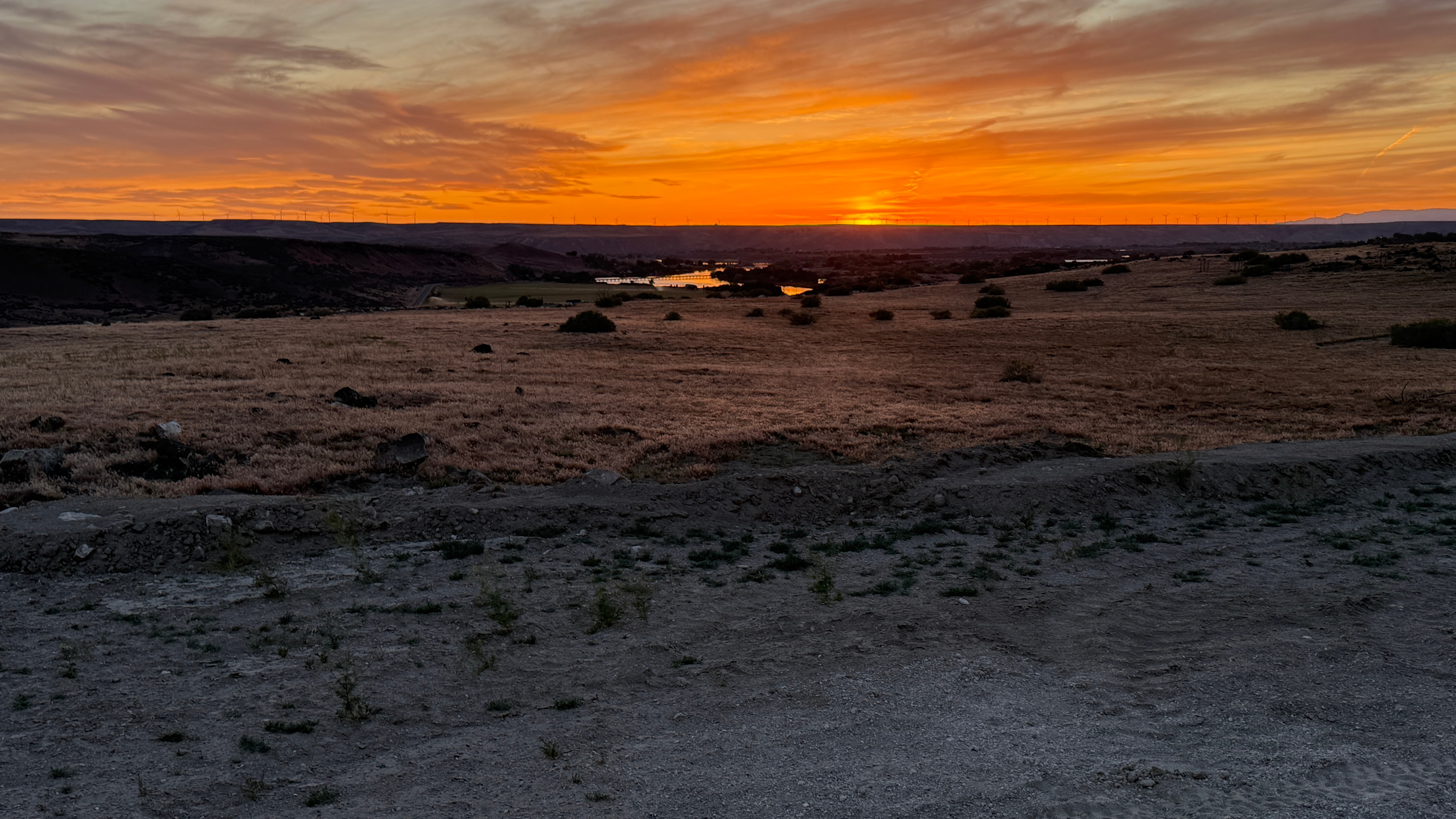 Beautiful evening sunset views.