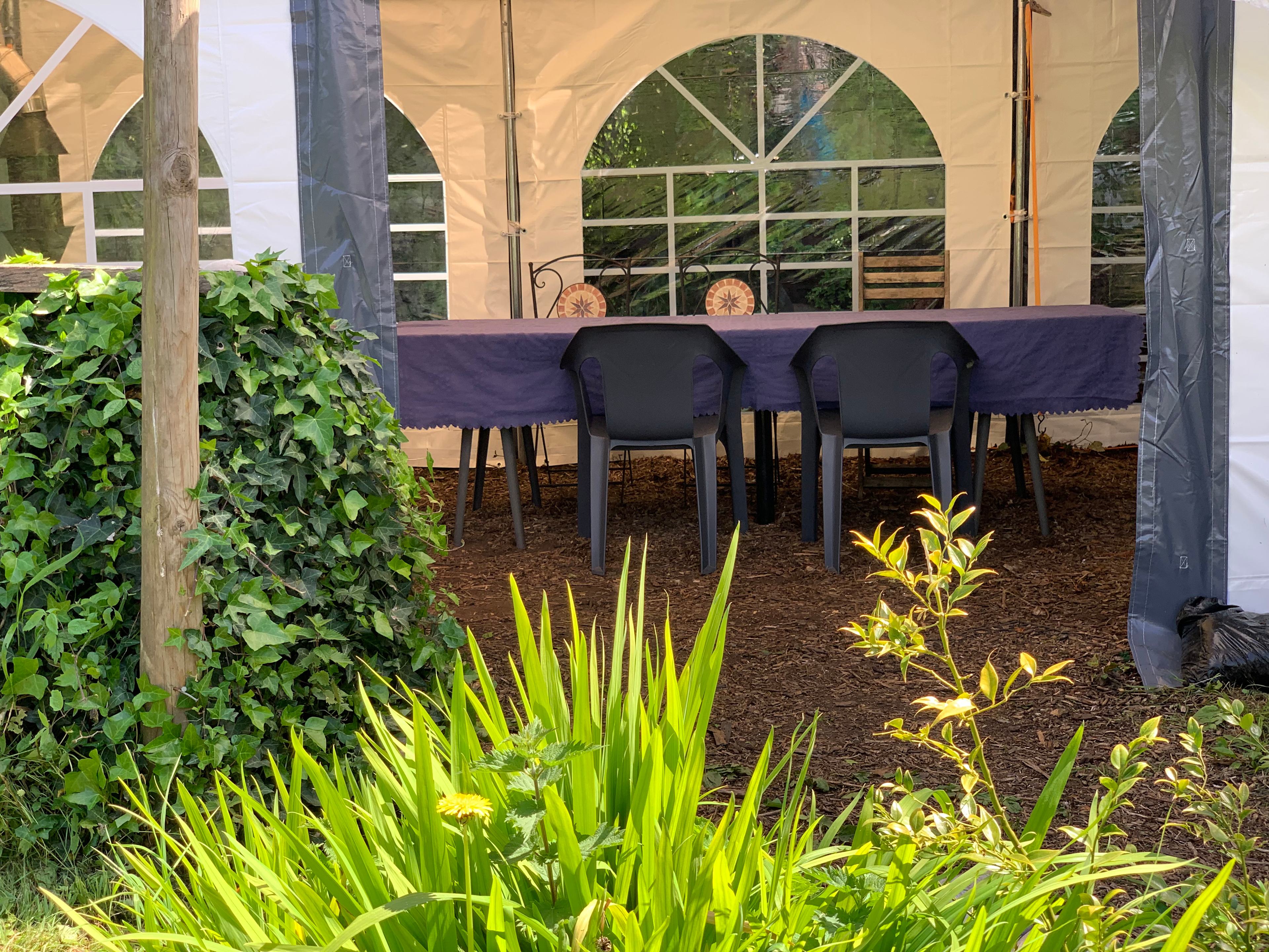Party tent