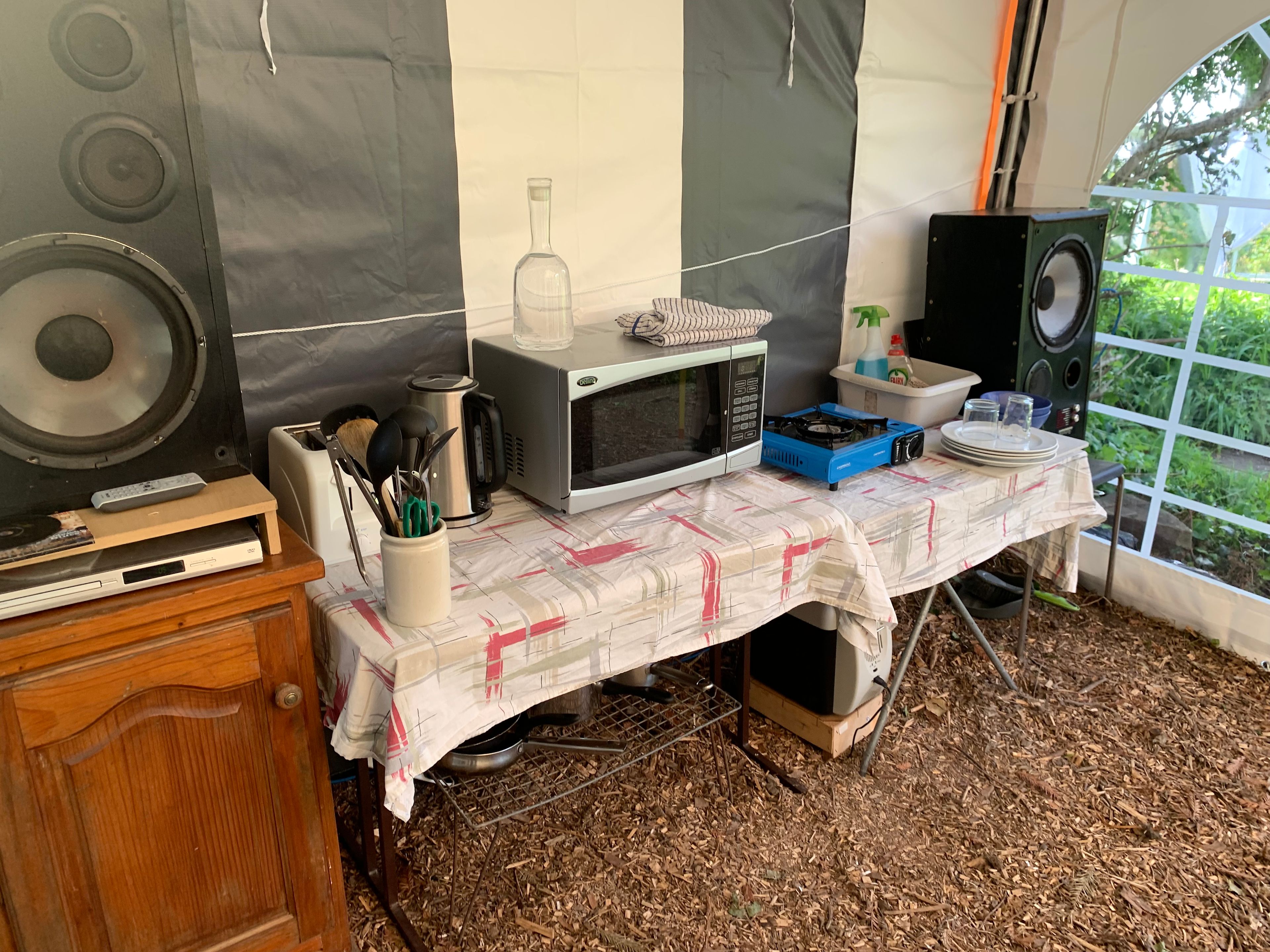 Party tent Facilities