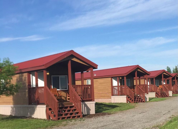 Eagle Peak Lodge & Cabins