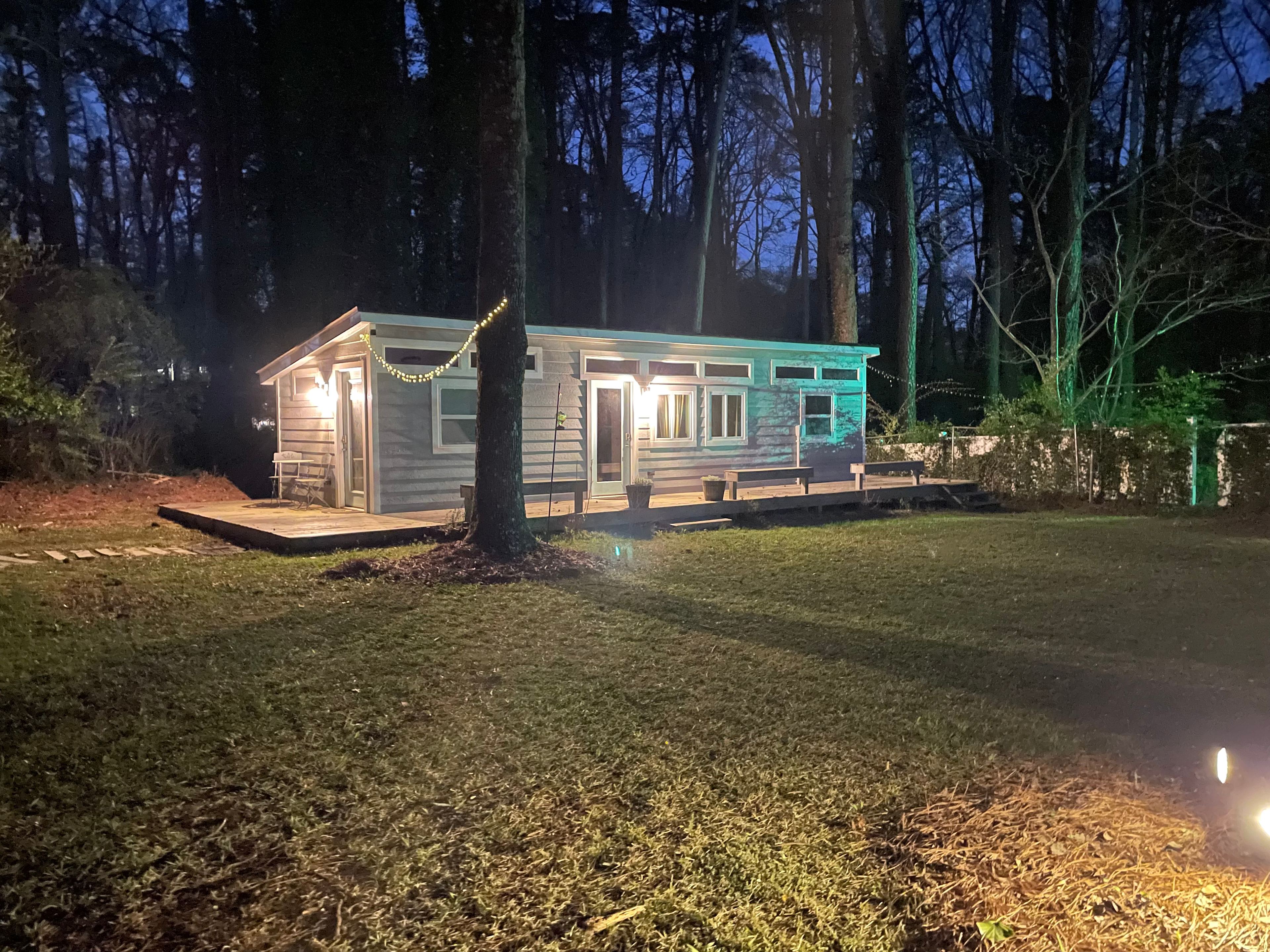 Tiny Shirley-A Great Intown Getaway