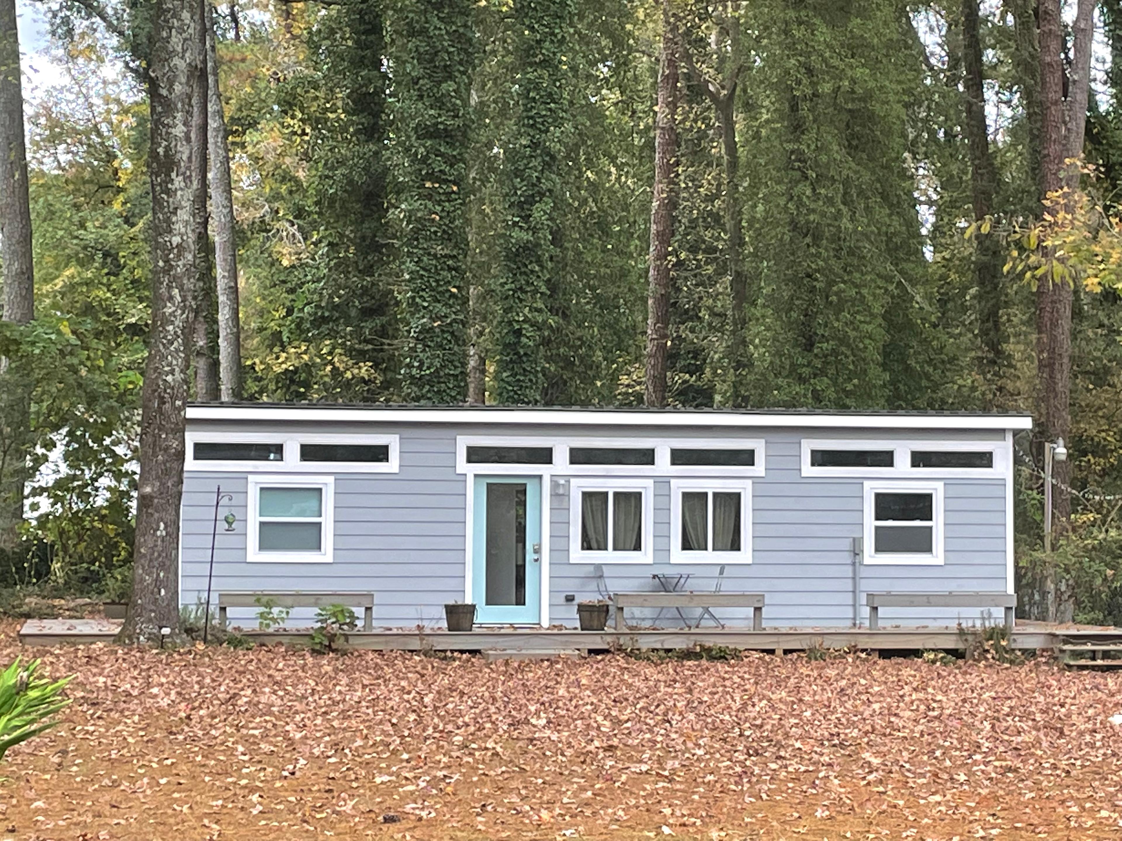 Tiny Shirley-A Great Intown Getaway