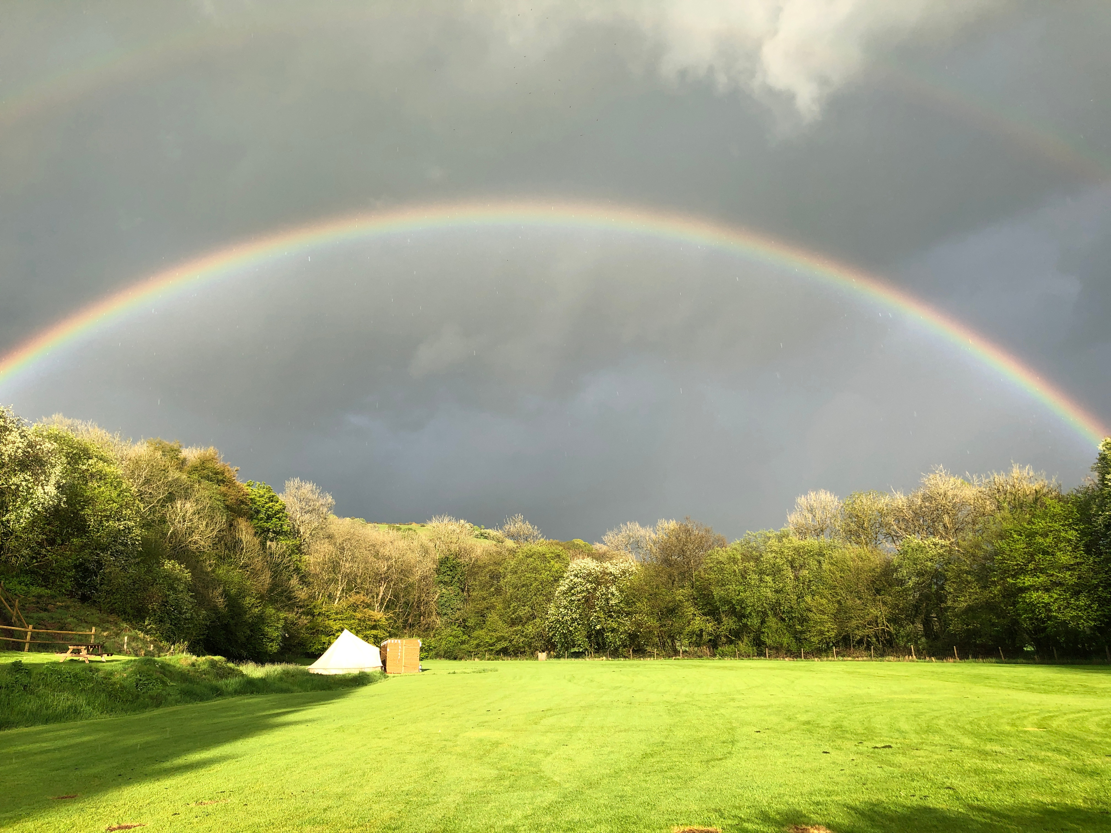 Ynysfaen Camping and Glamping