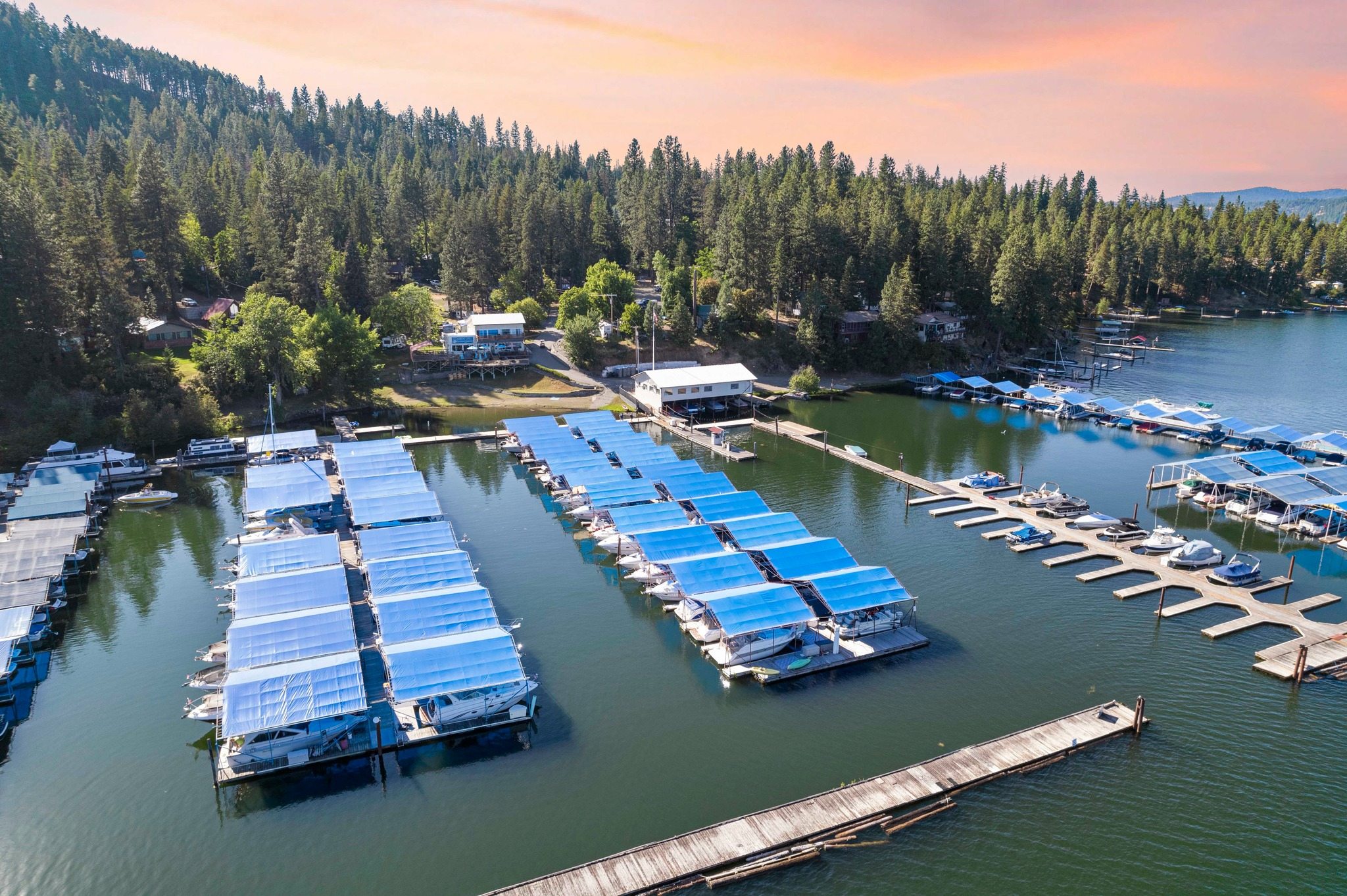 Conkling Marina & Resort
