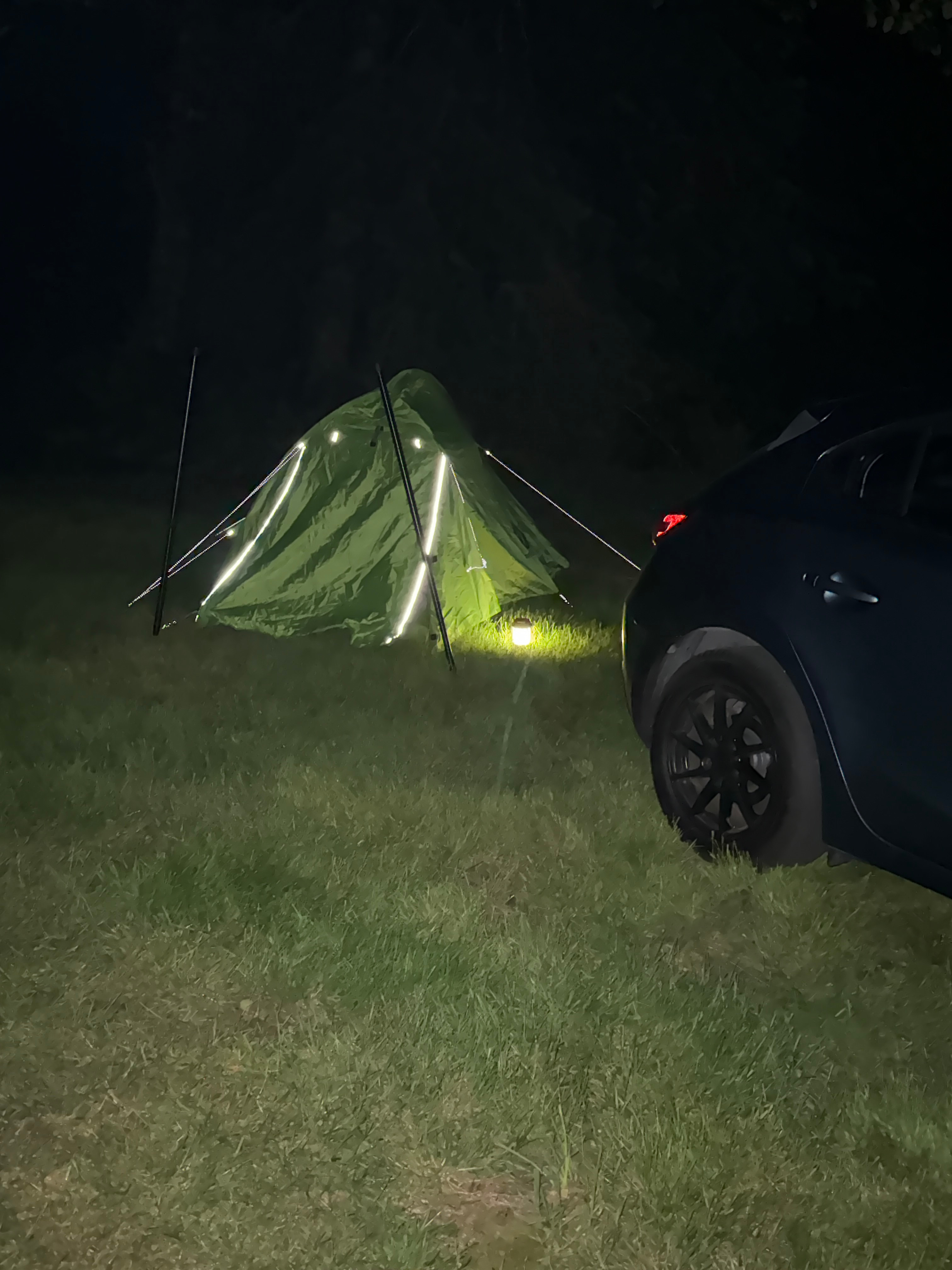 Fly Inn And Camp