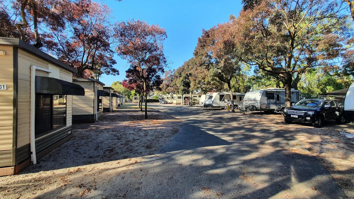 Aspen Holidays Adelaide Caravan Park
