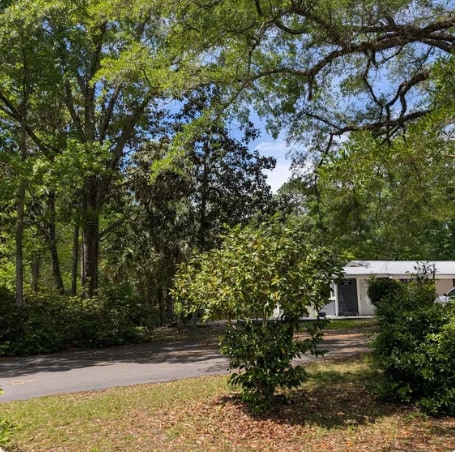 Blackbirds Hideaway Resort & Graceville Campground