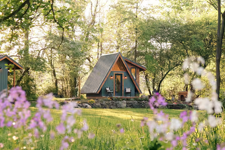Glamping Cabin on Fam, River, Ponds