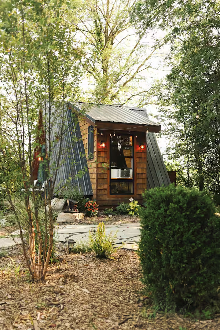 Glamping Cabin on Fam, River, Ponds
