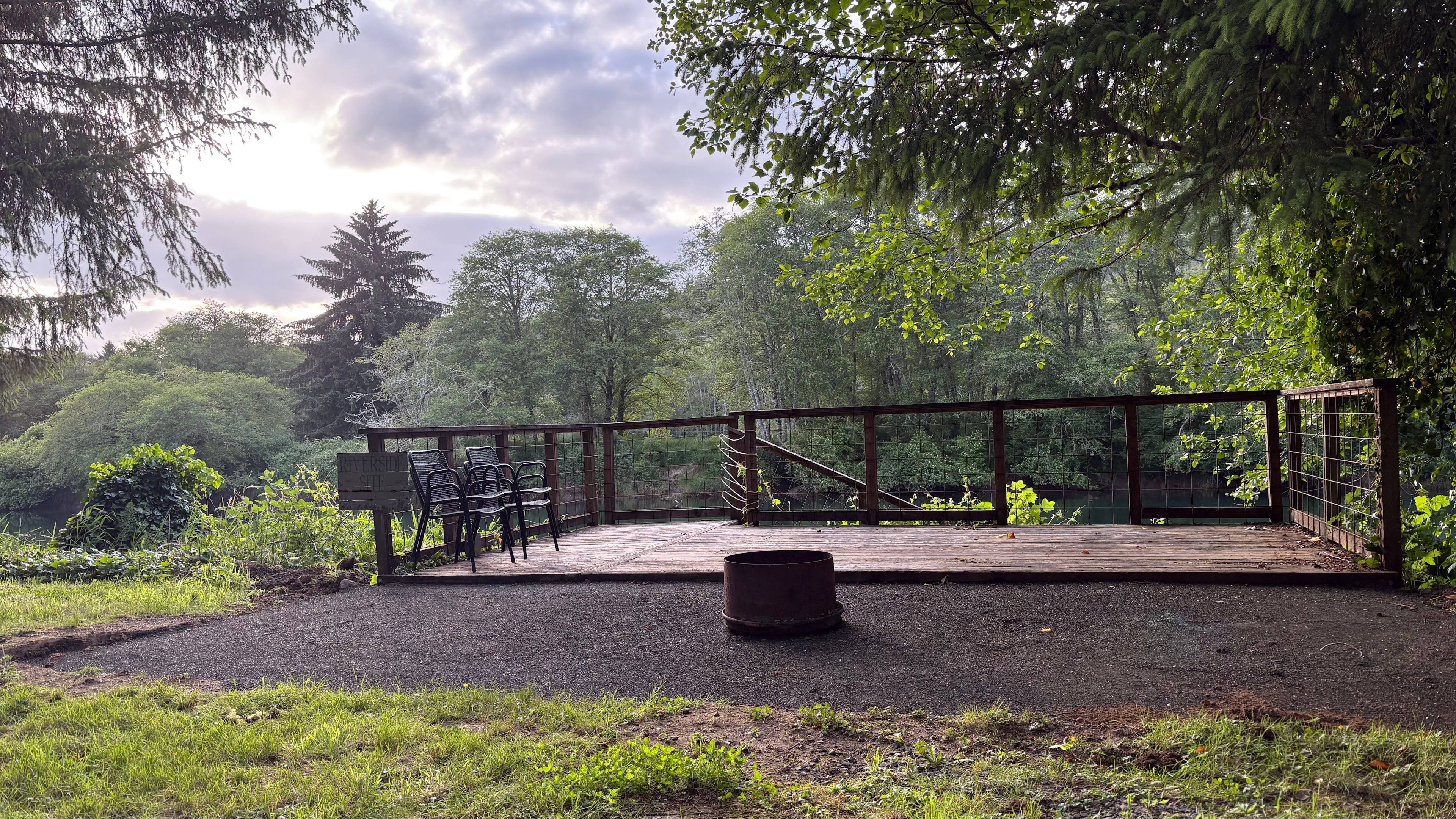 Riverside Camping