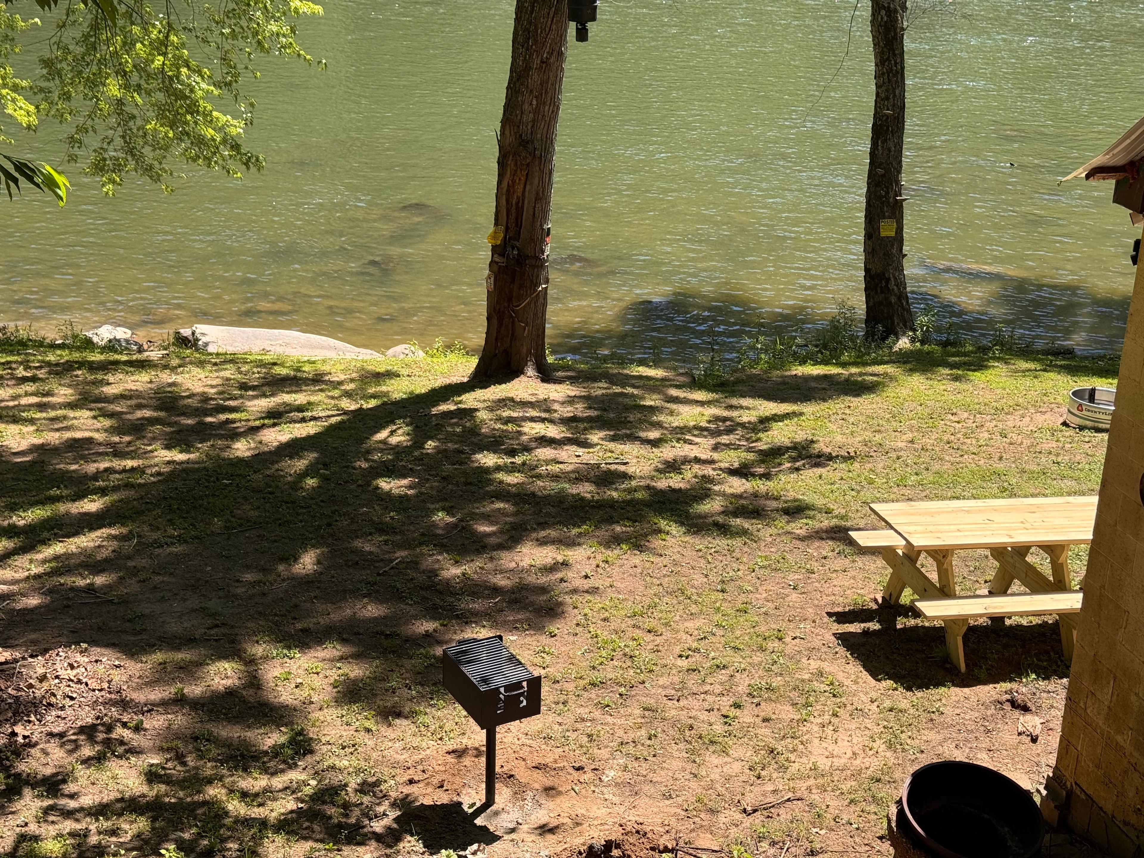 Thurmond Riverfront Oasis!