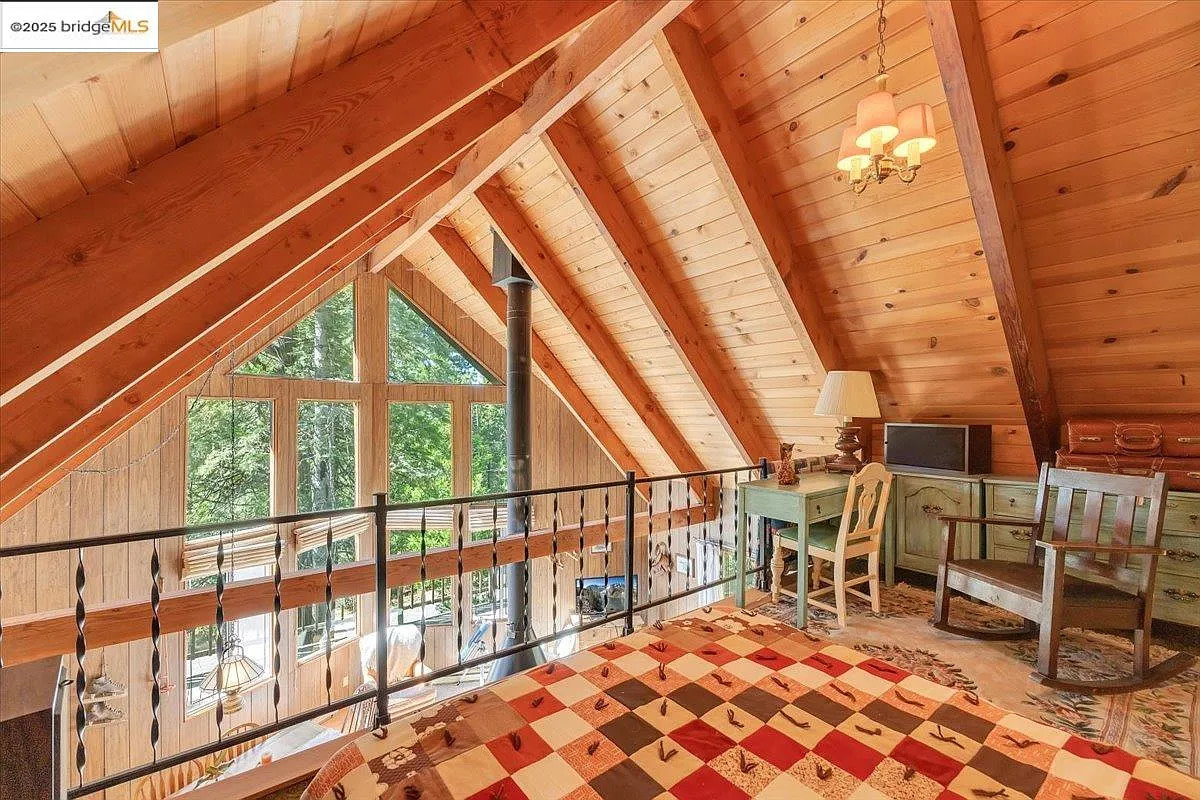 The Pine Canopy Cabin | Cozy Glamping near Pinecrest Lake