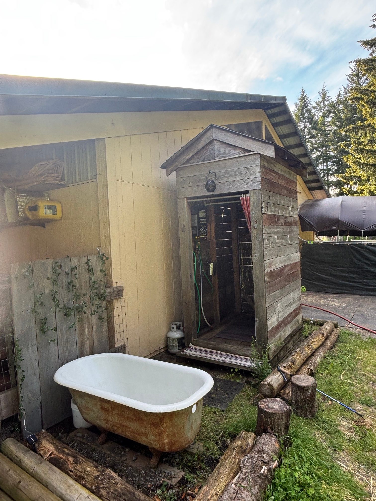 Country Refuge Close to City