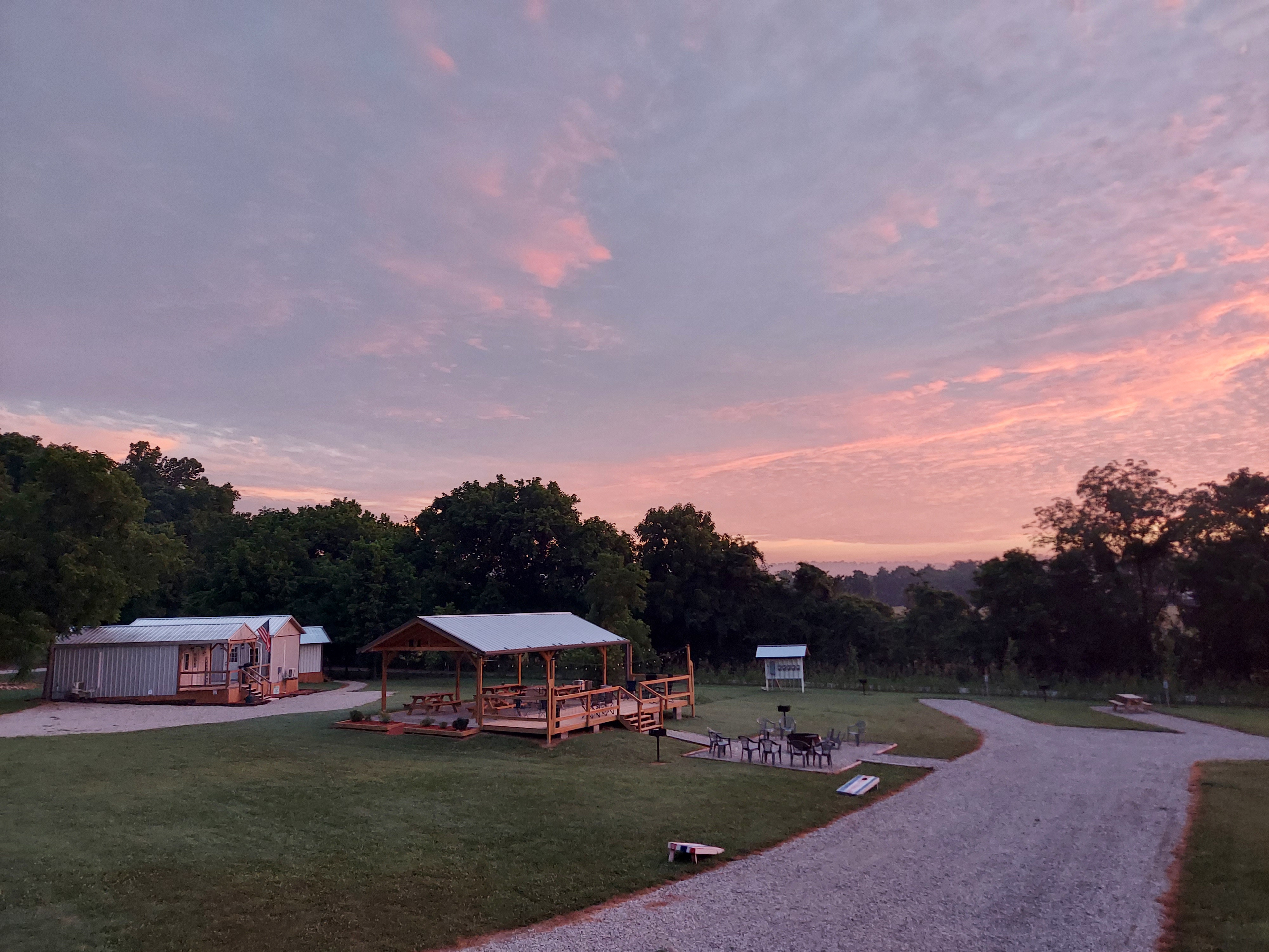 Misty Mornings Arkansas Cabins & RV Sites