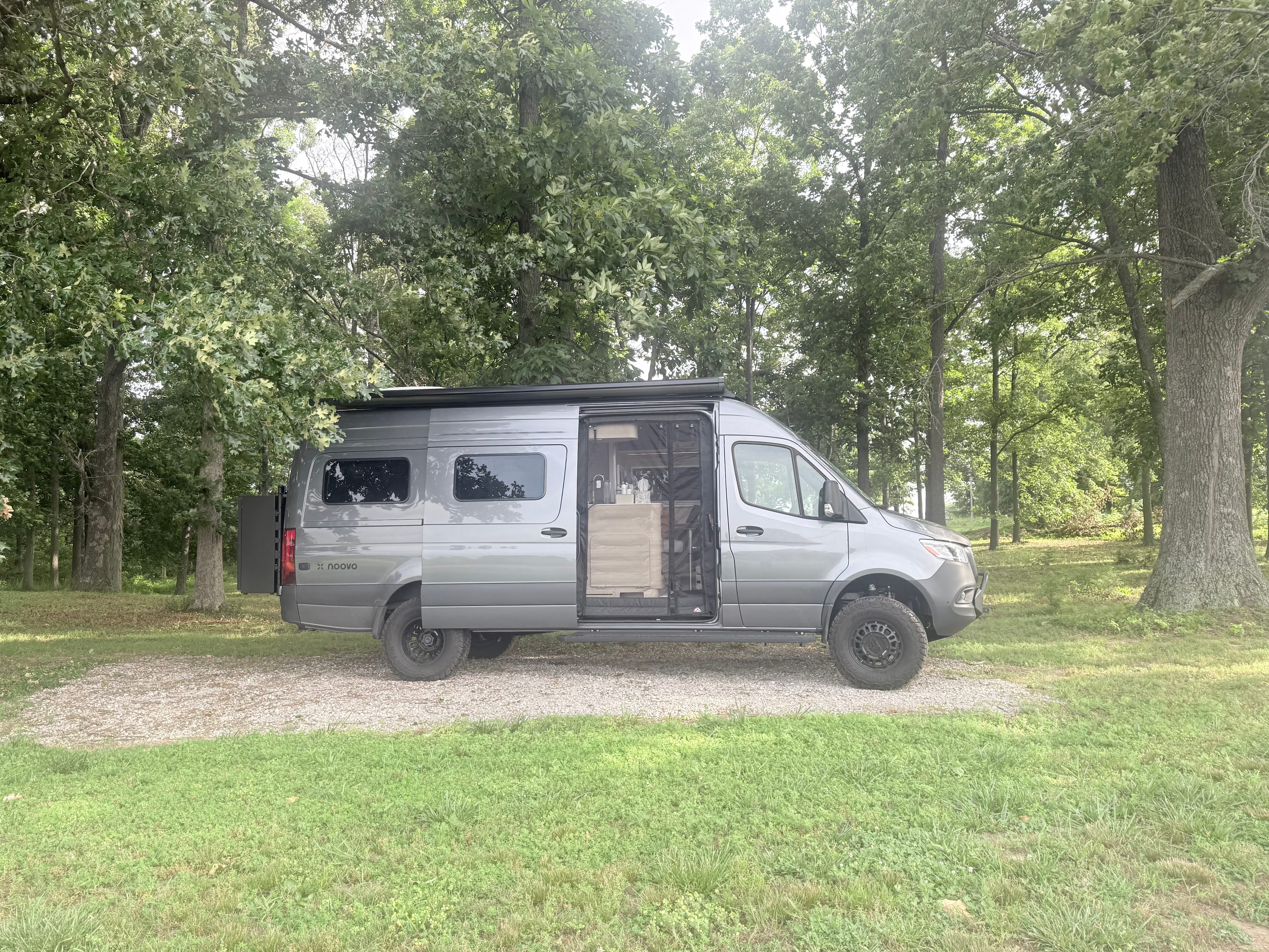 Brokn L Camp