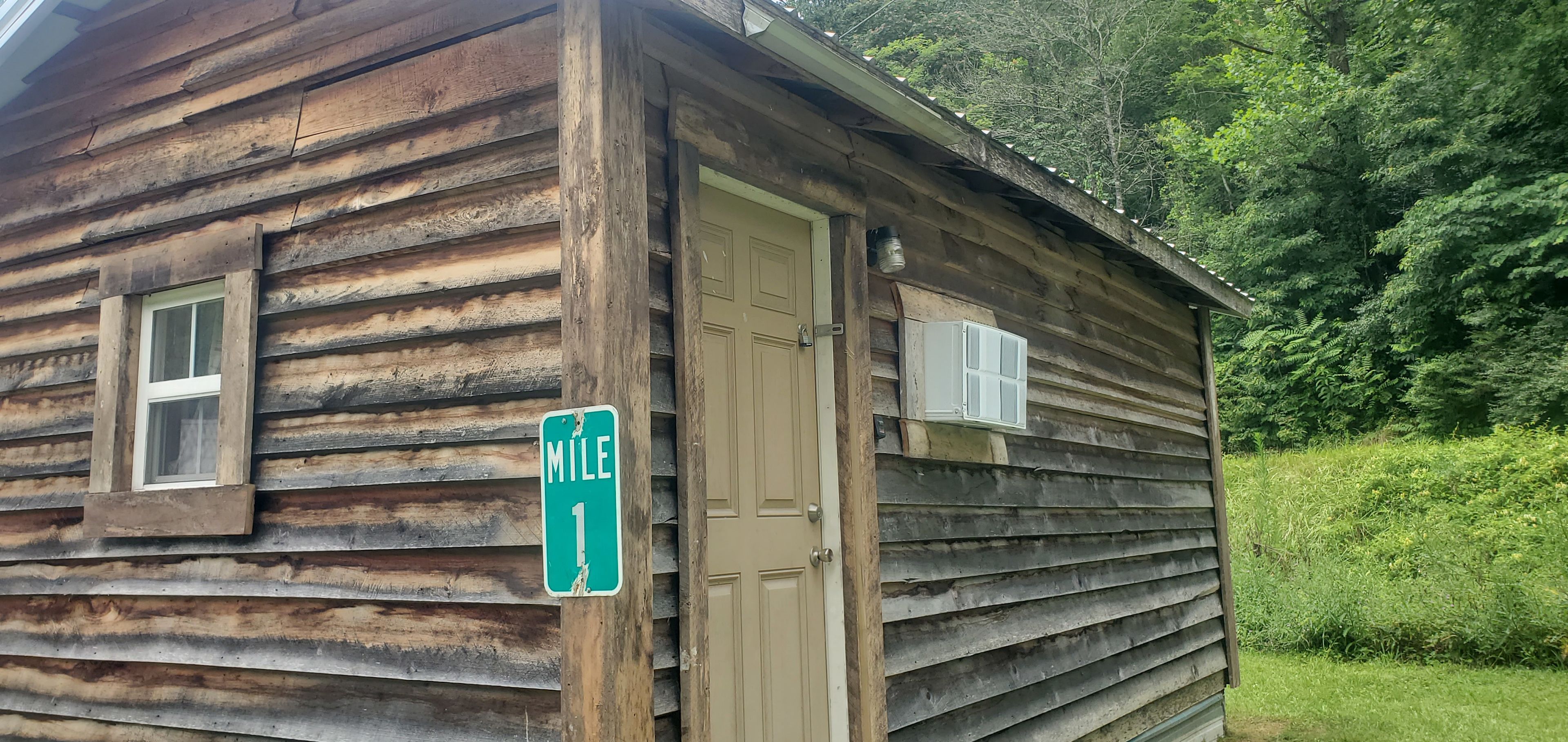 Hillbilly Stays Campground