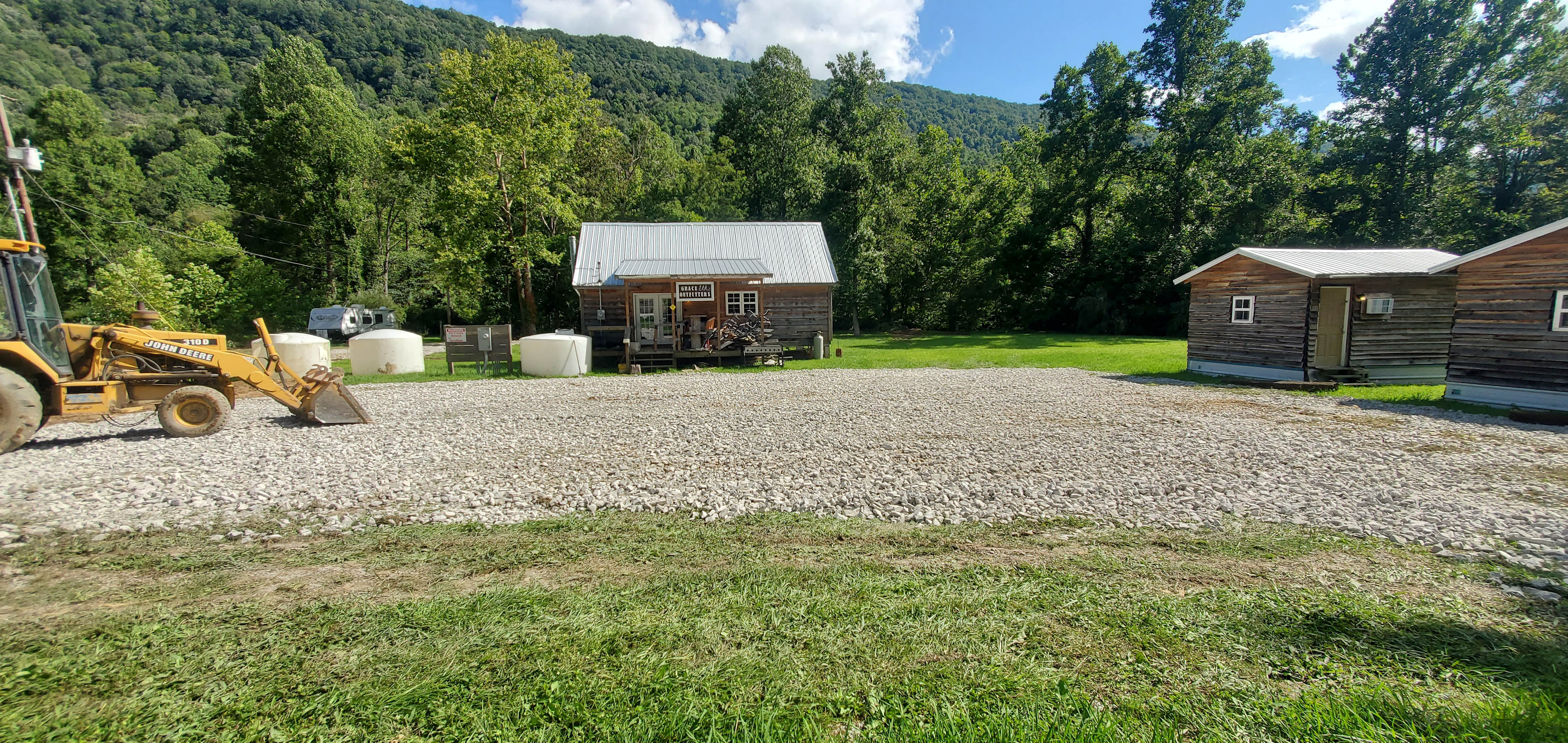 Hillbilly Stays Campground