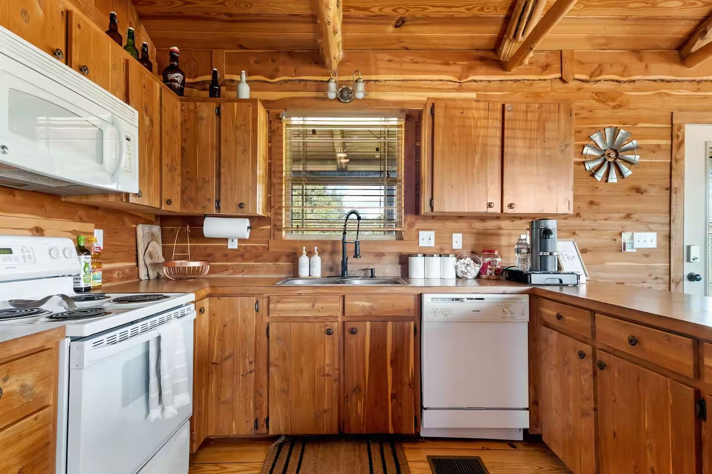 Fence Line Ranch Stay