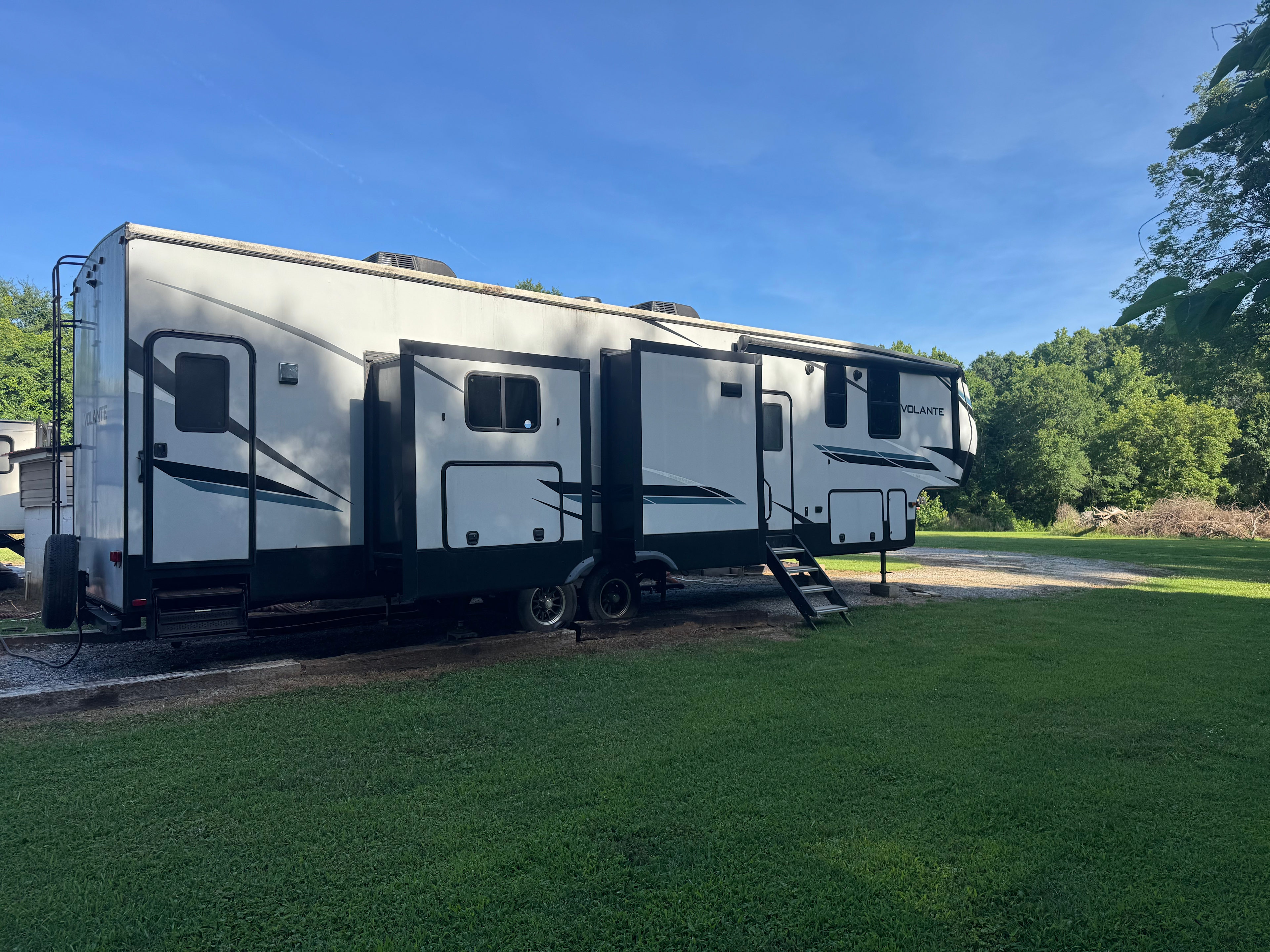 Back Yard Camping Lowndesville USA