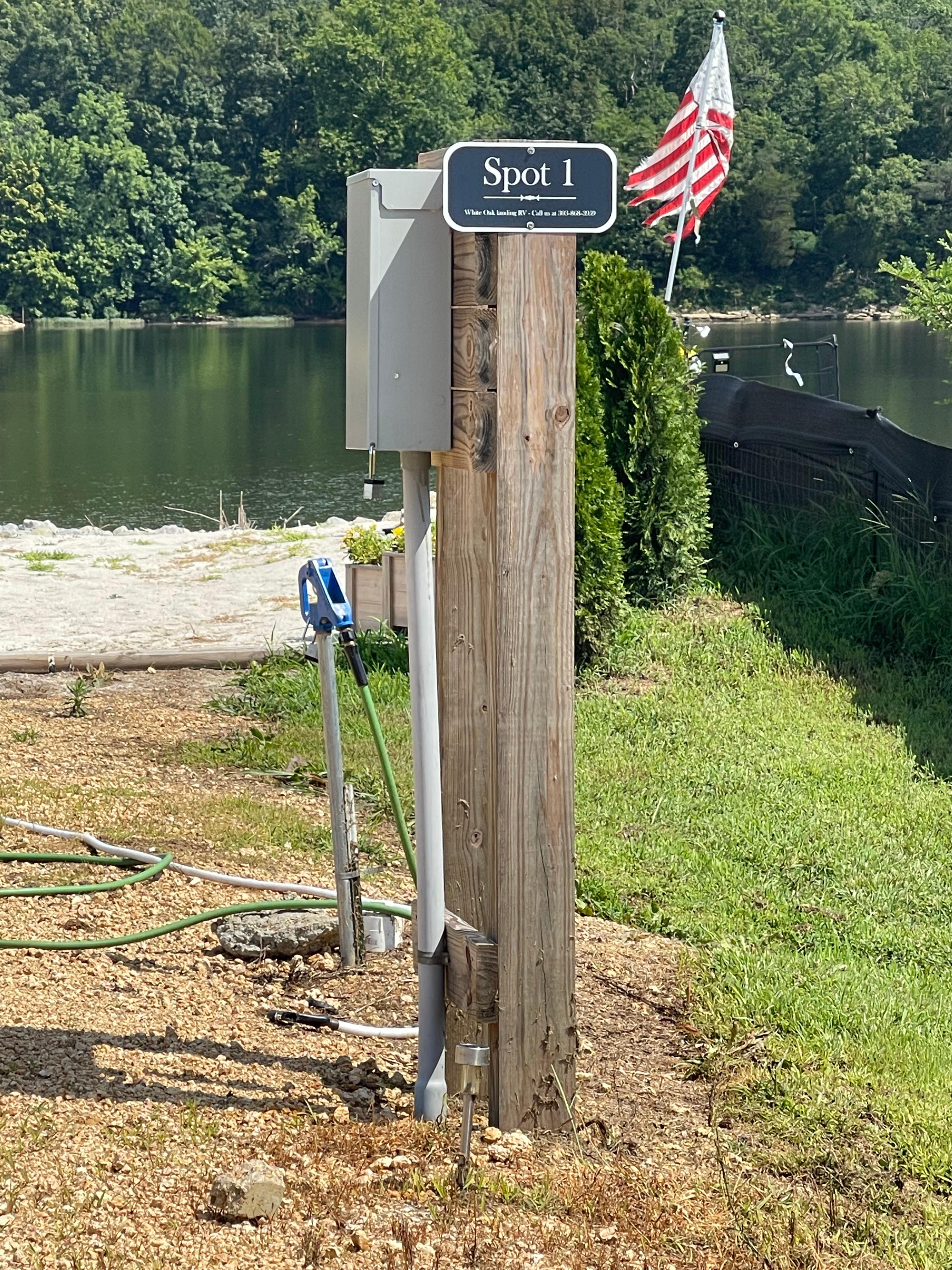 WOLRV@TN River