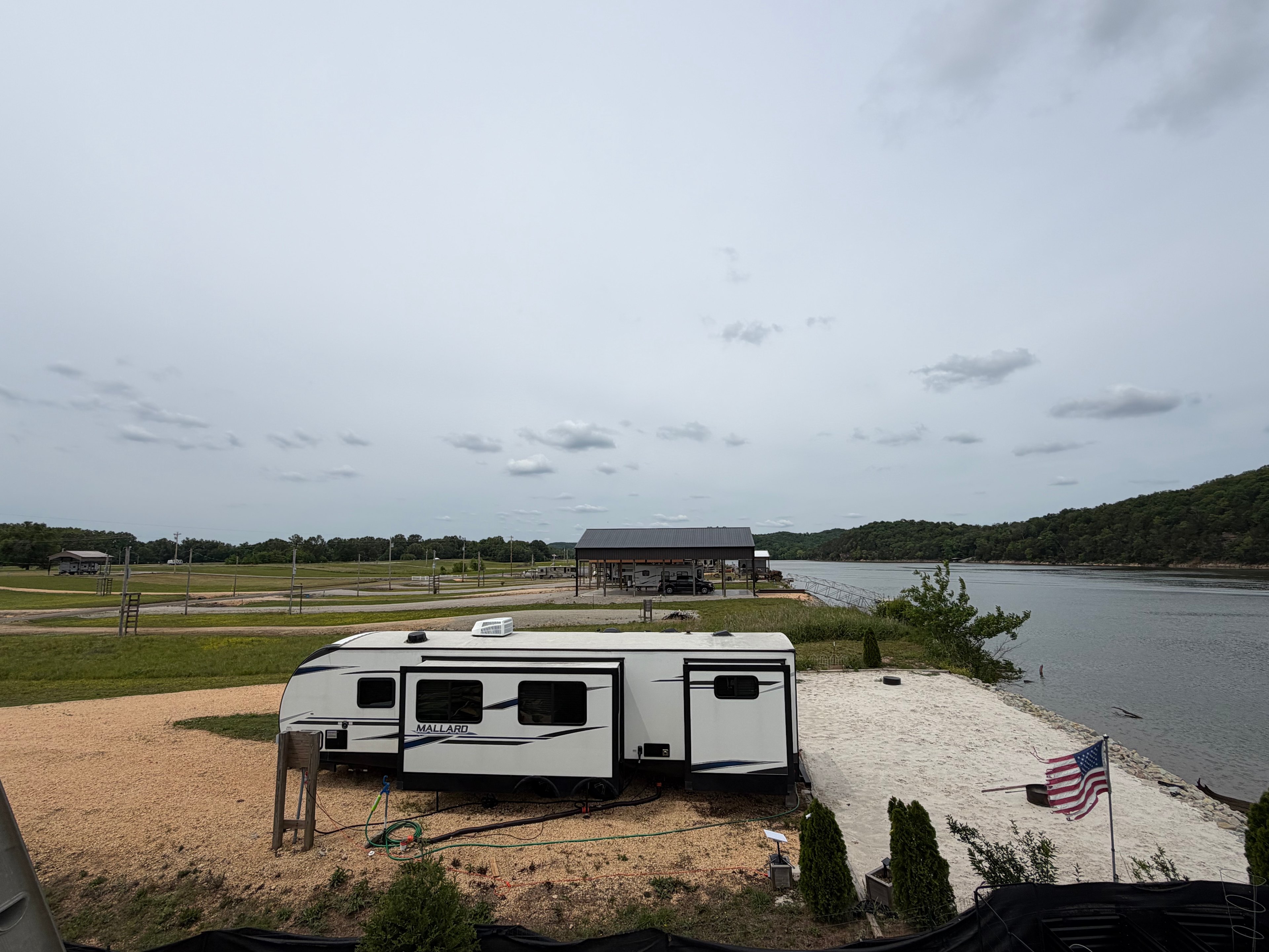 WOLRV@TN River
