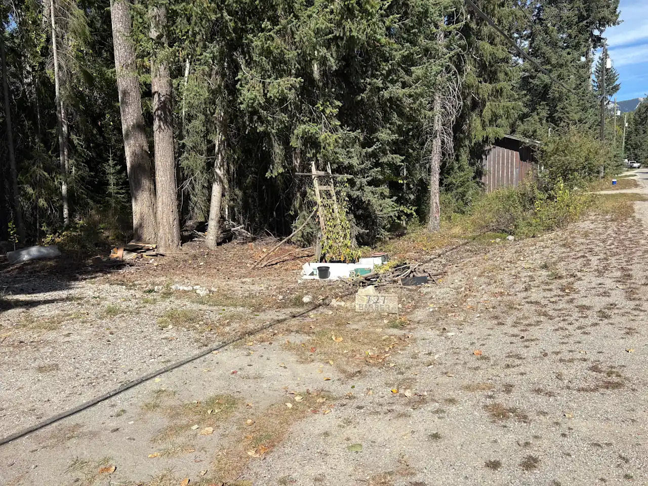 Barber on the creek