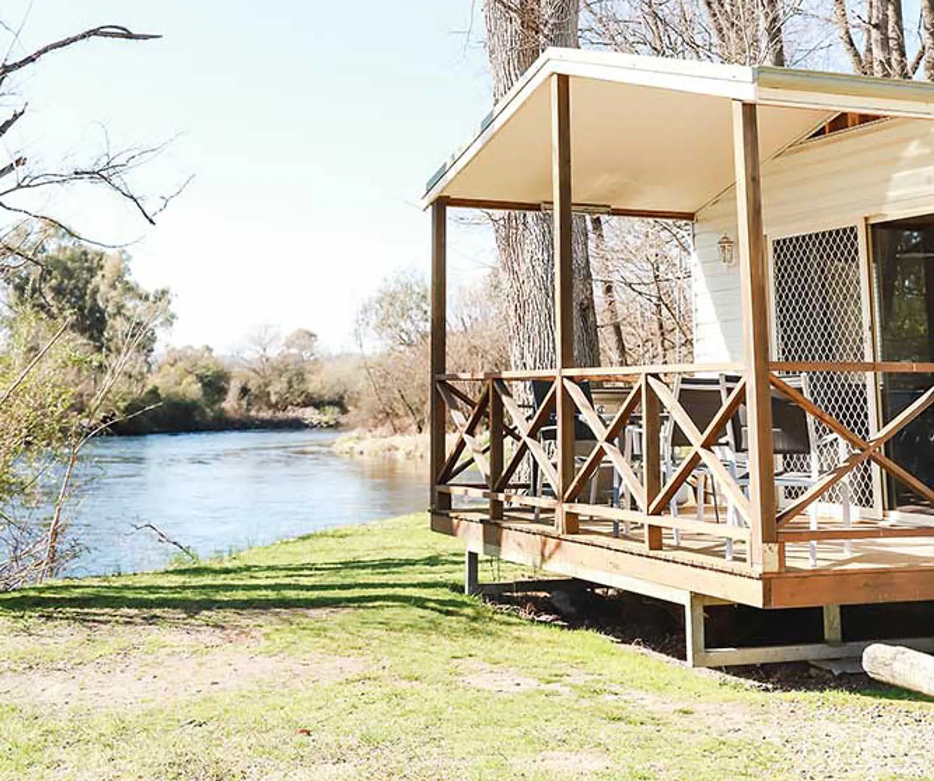 Reflections Tumut River Holiday Park