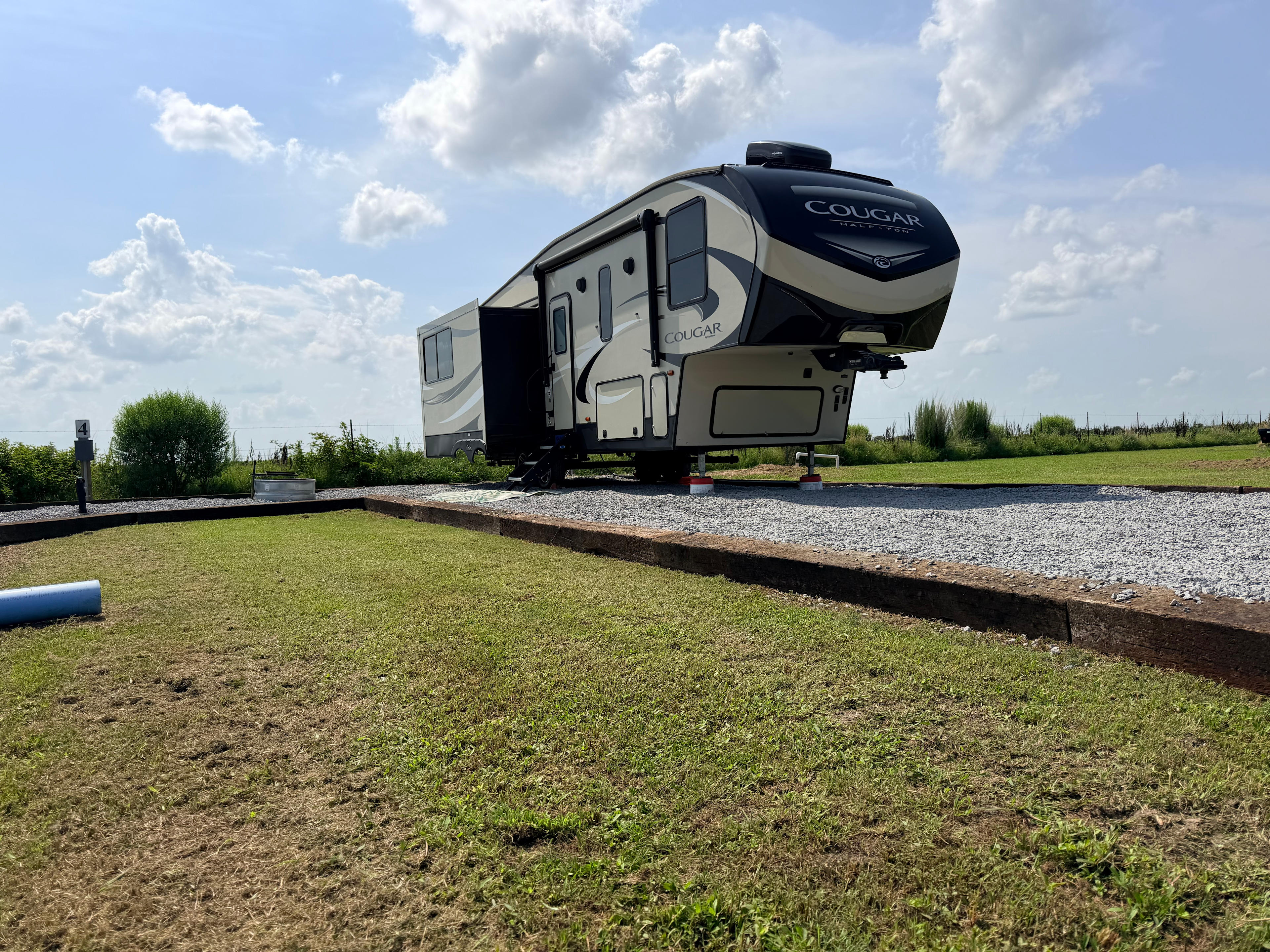 Yoder Outpost RV park