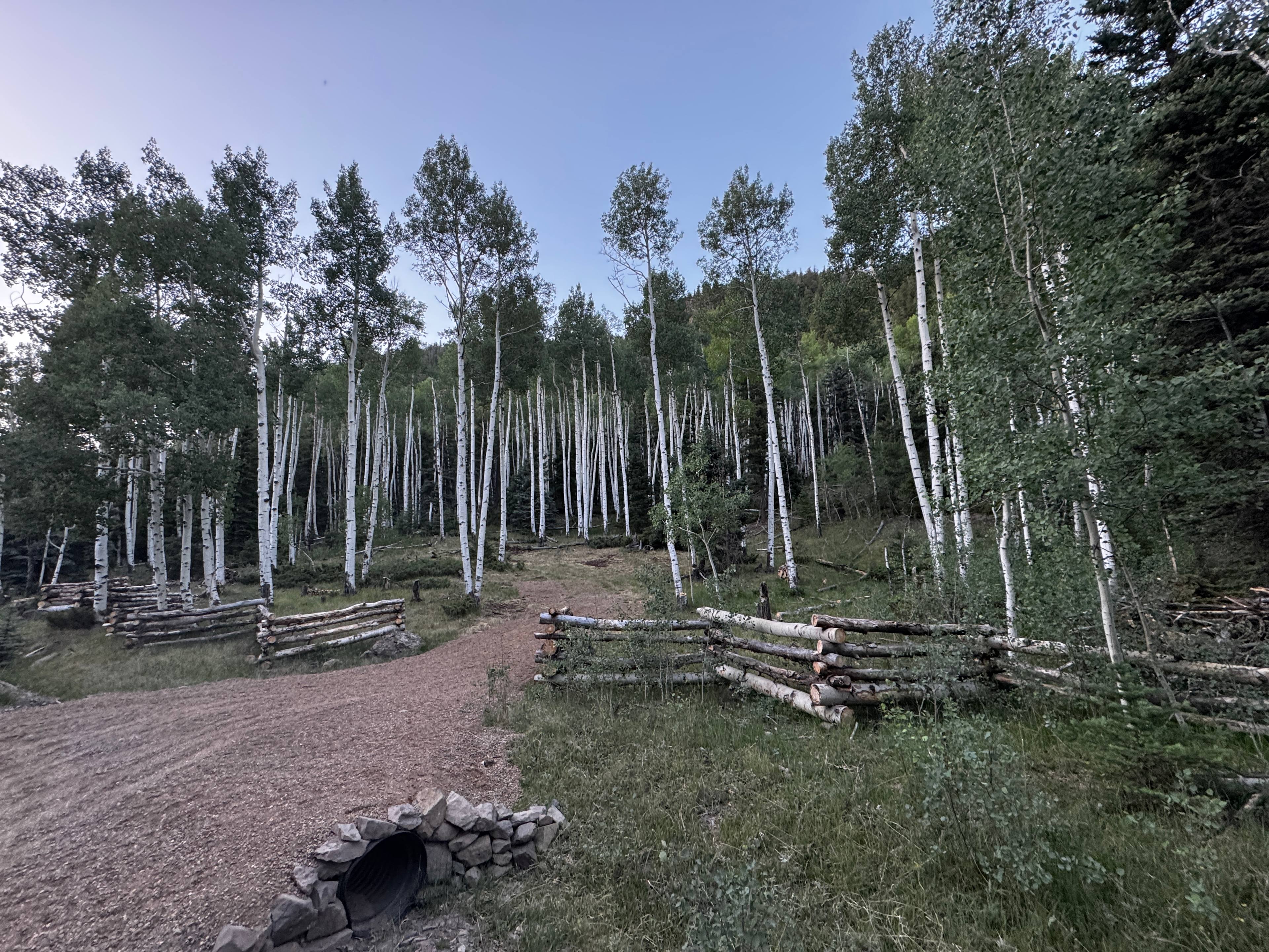 Entrance to Jasper Overlook. 