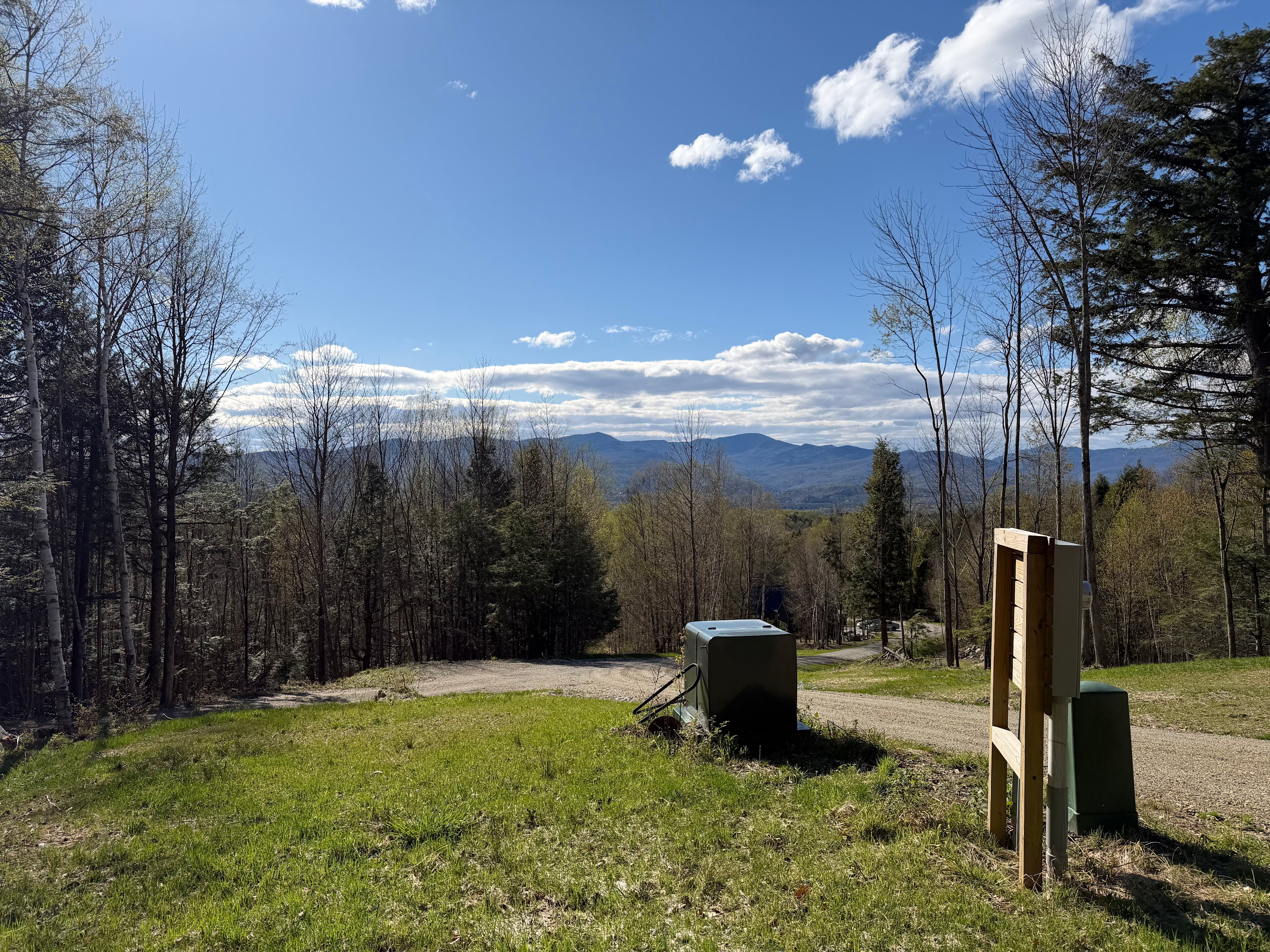 Mountain-Top Vermont Basecamp