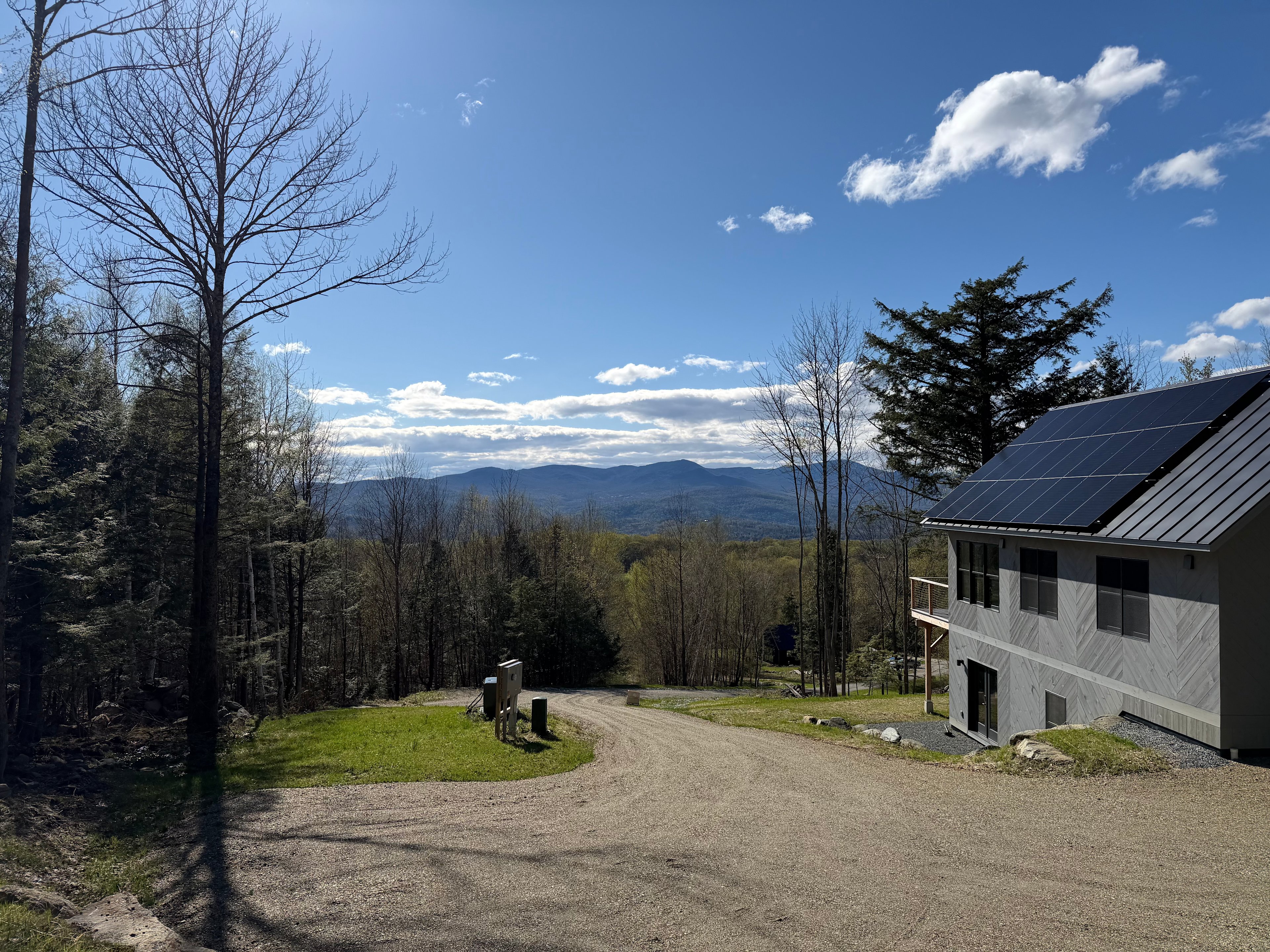 Mountain-Top Vermont Basecamp