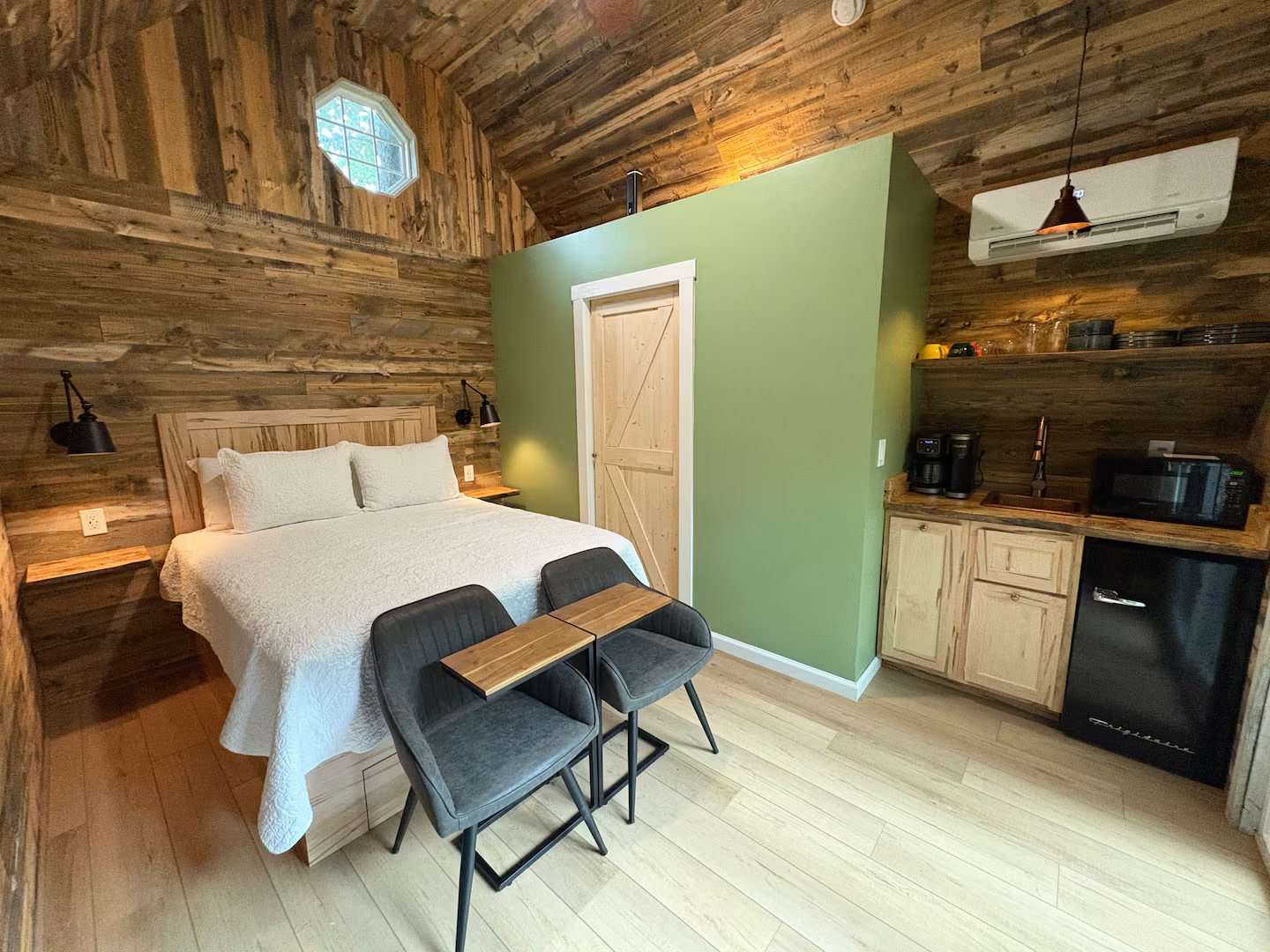 D&S Ventures: A Glamping Treehouse Experience