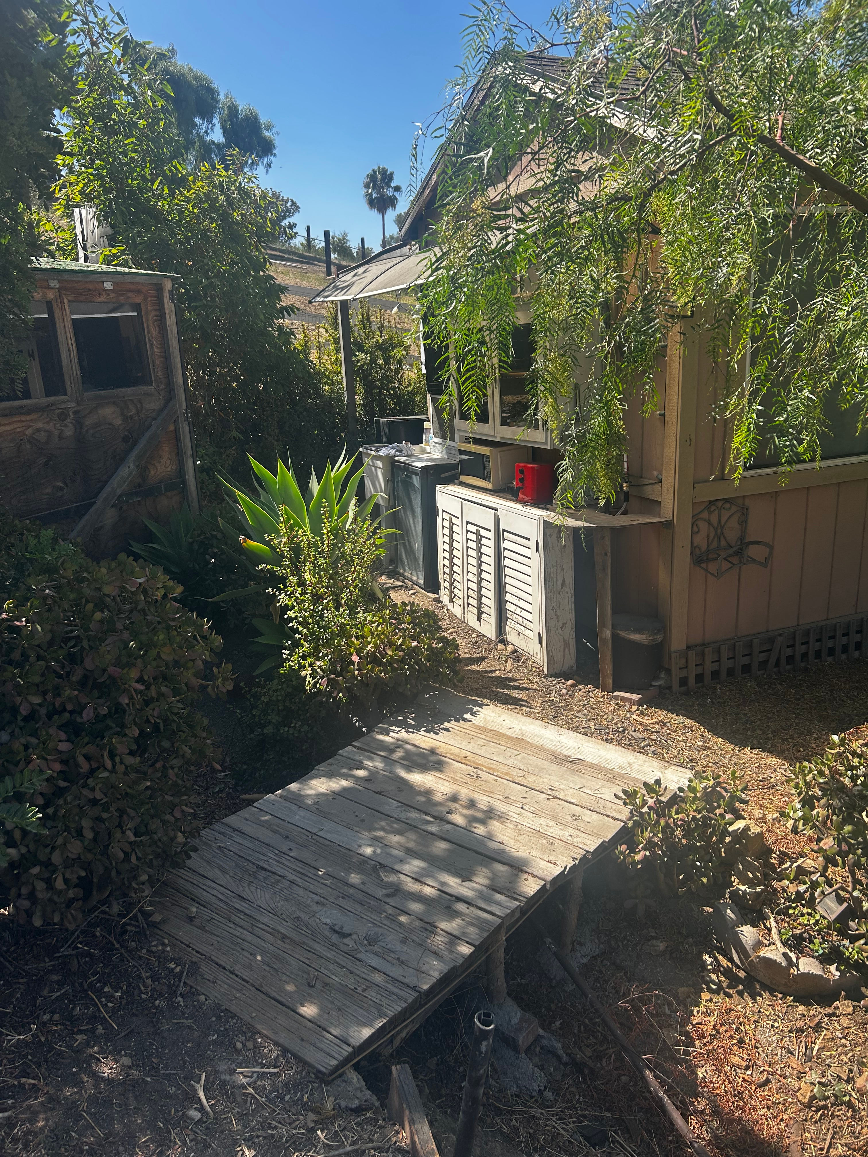 Tiny Home Cabin in the Hills