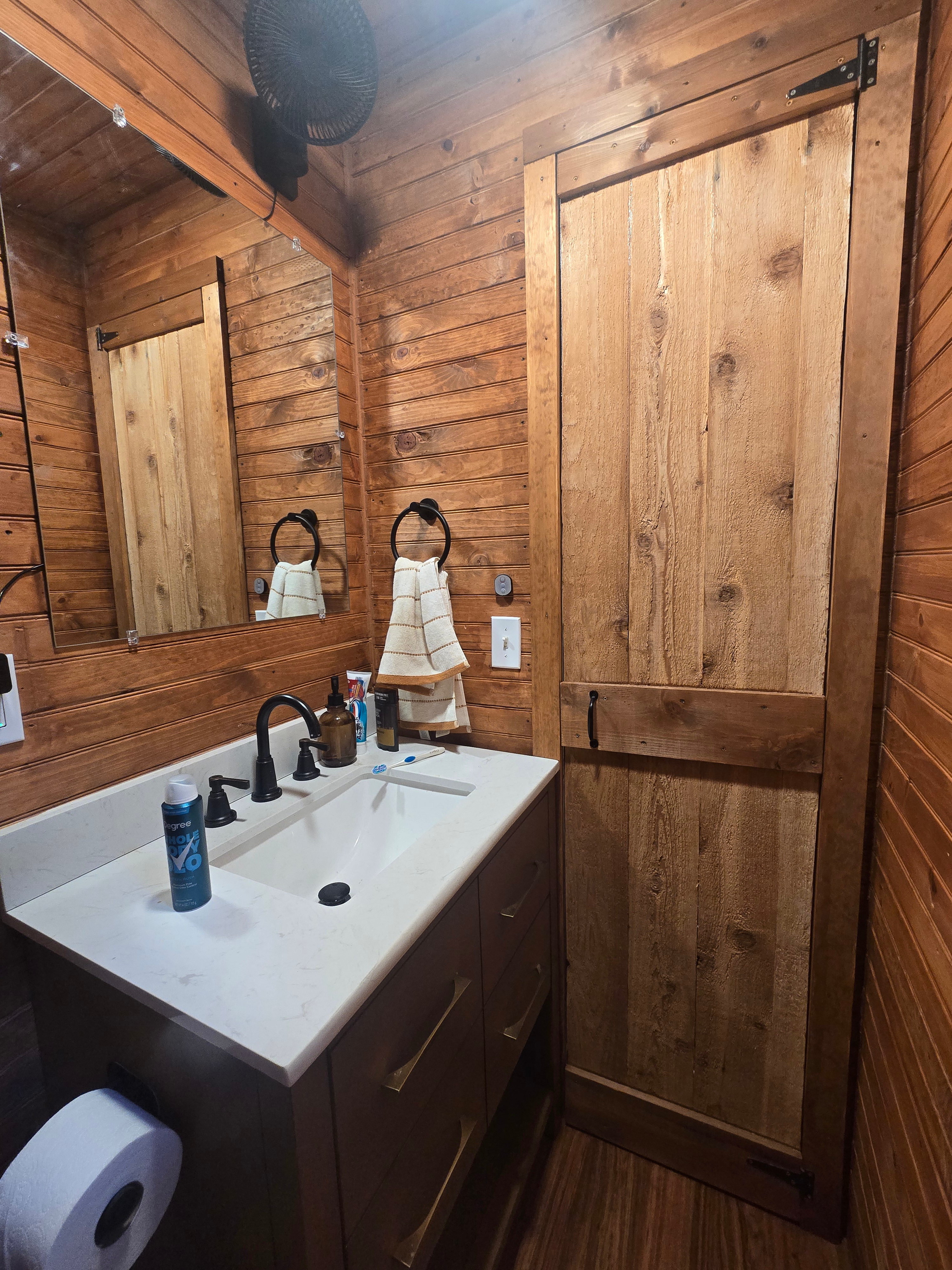 The Ridgetop Tiny Cabin