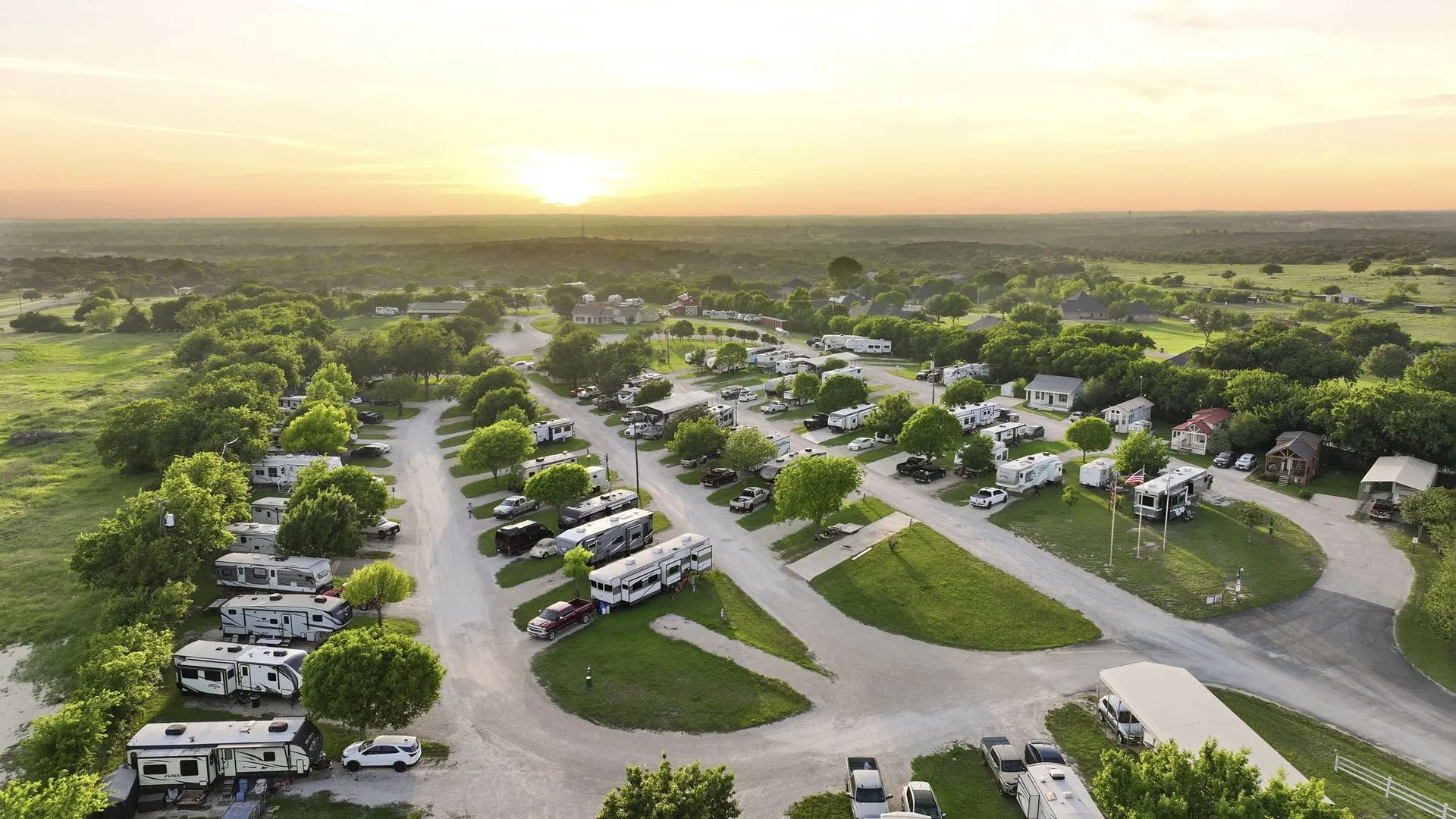 Hooves N Wheels RV Park