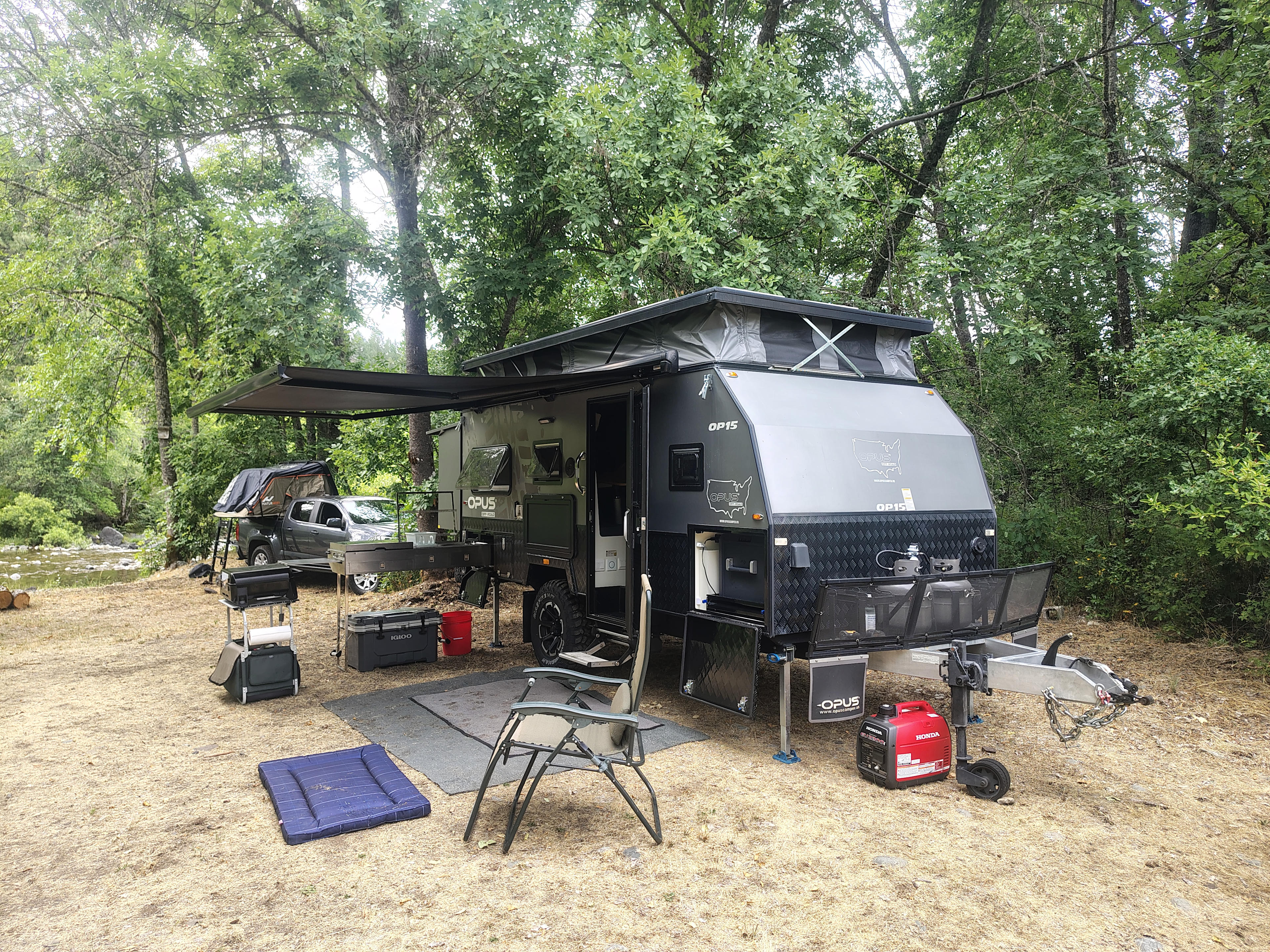 Bear's Illinois River Campsite