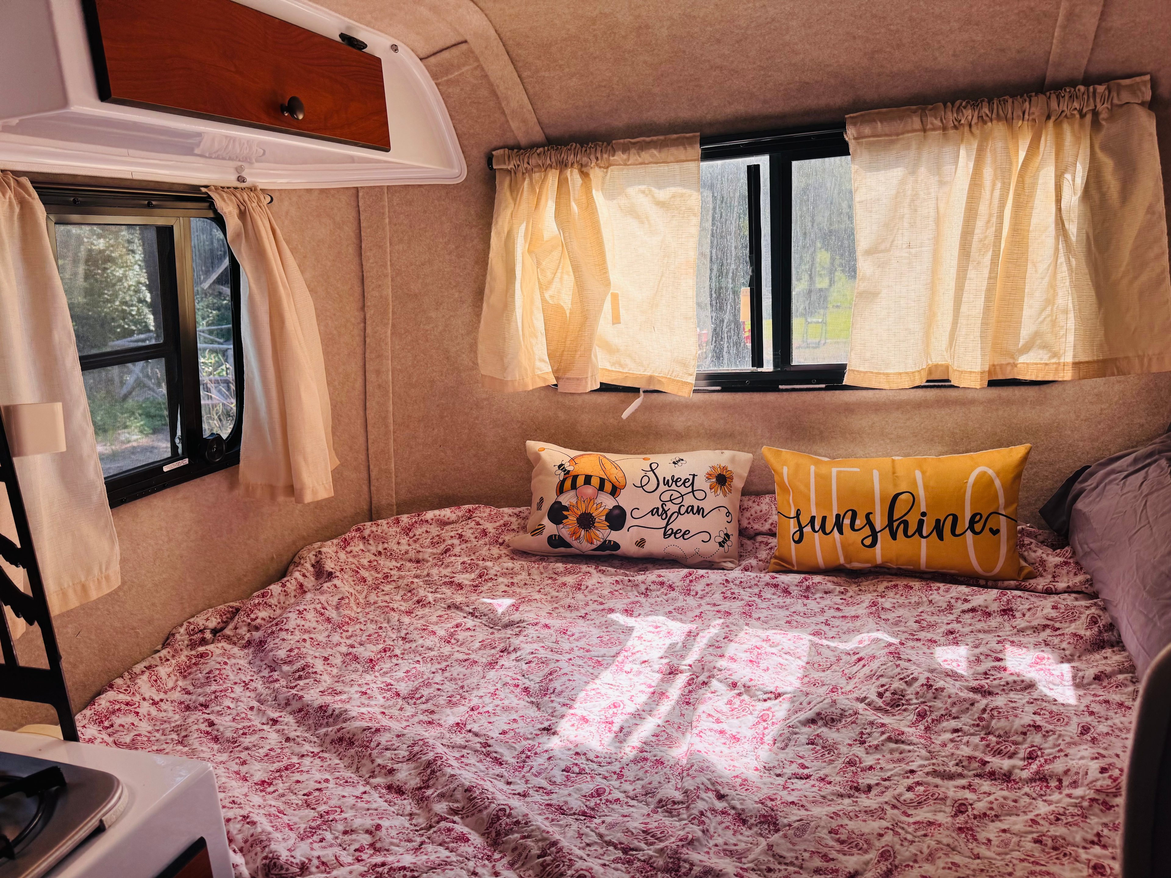 Nature's Nest Scamp/Camp