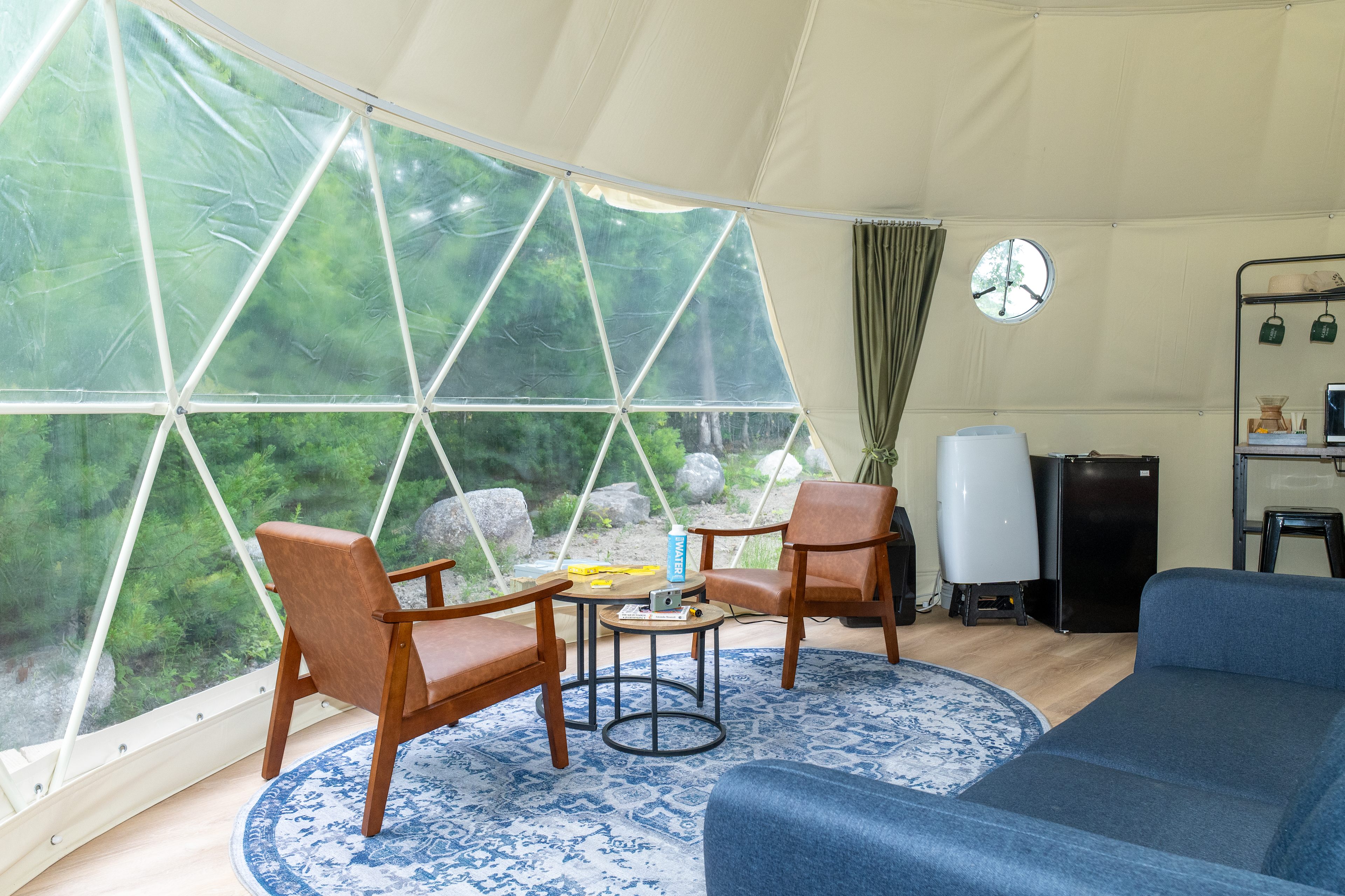 Sitting area in the dome