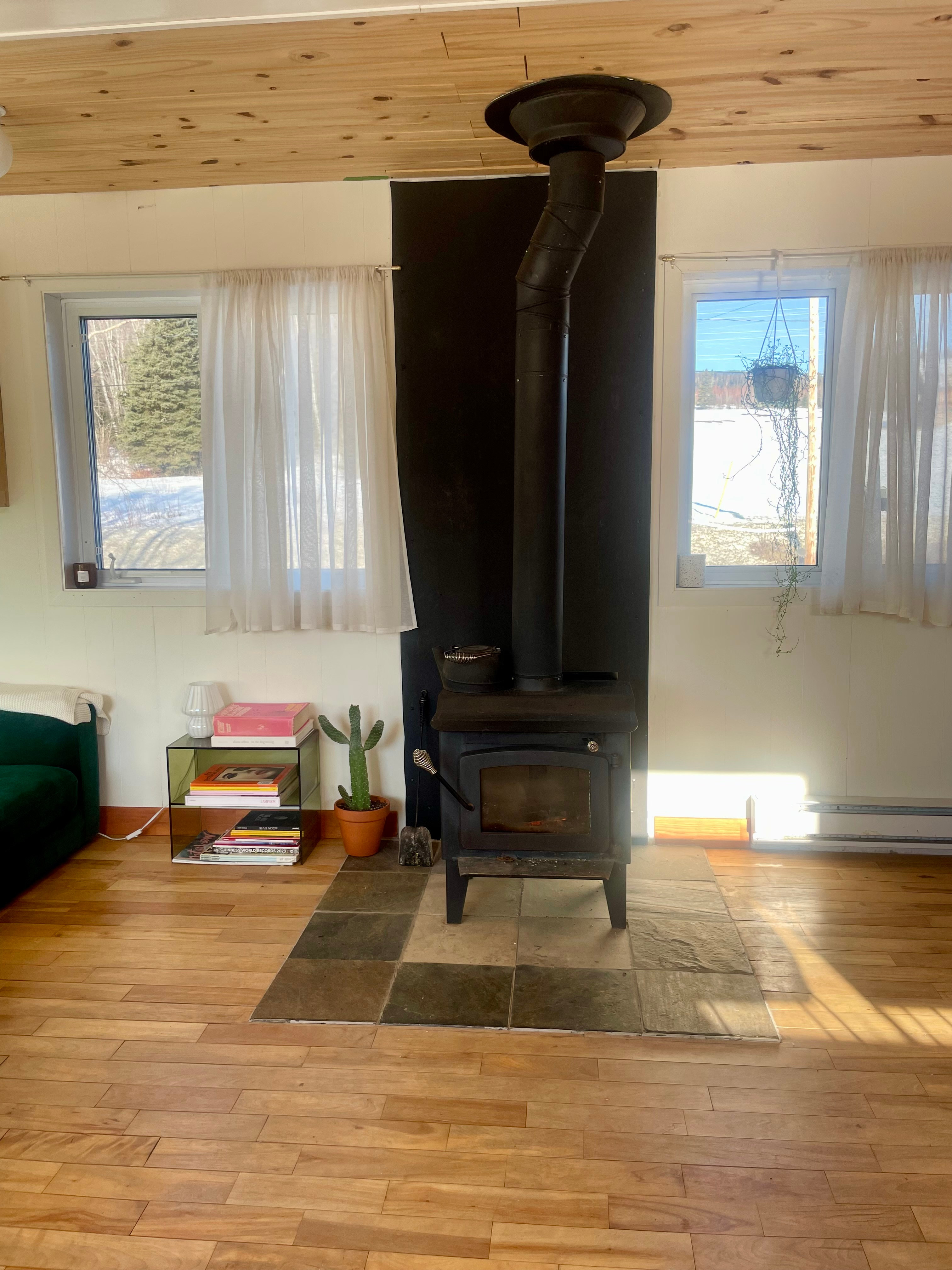 Cabane lumineuse et confortable