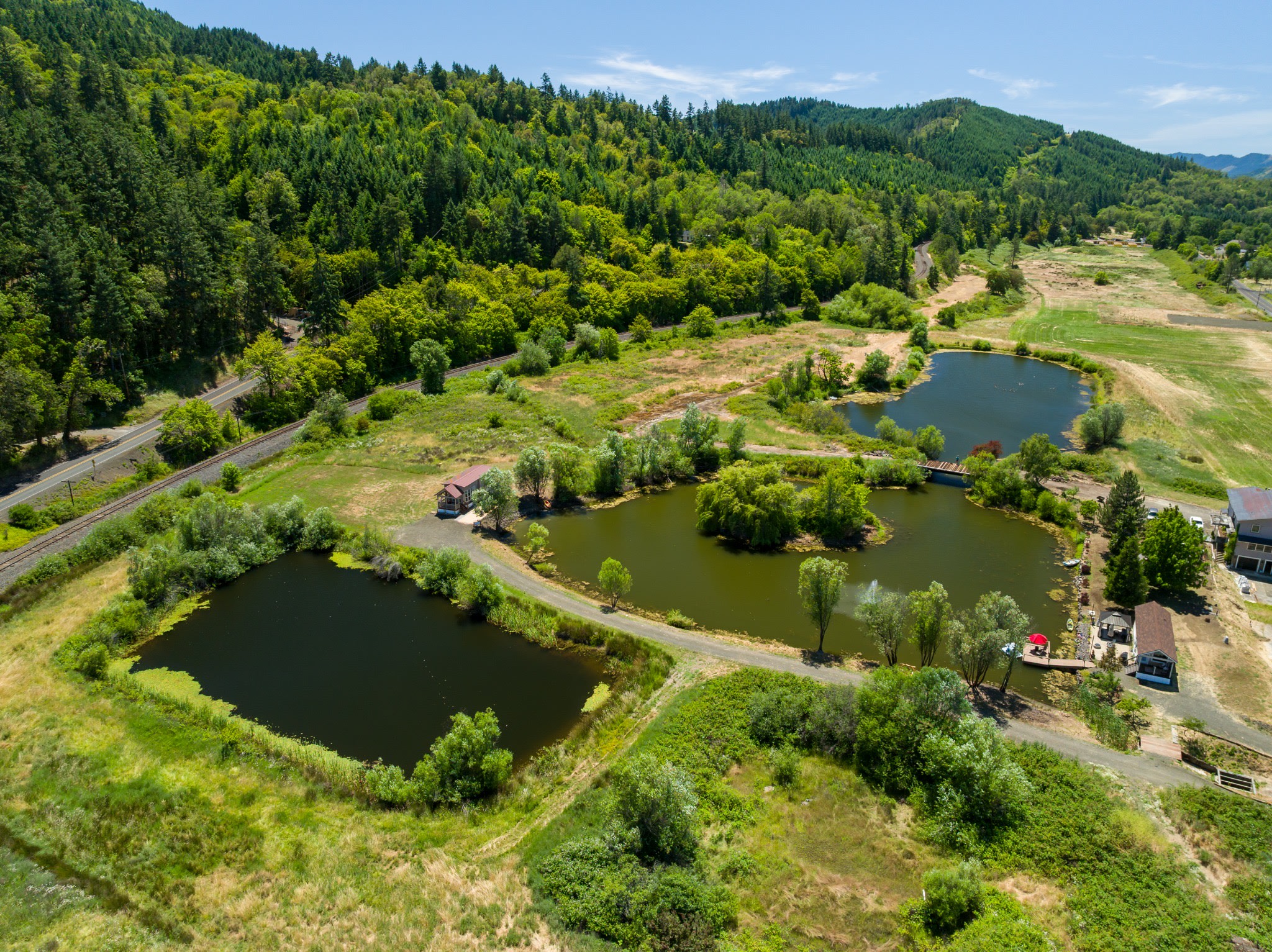 Two Ponds Cabins and Resort