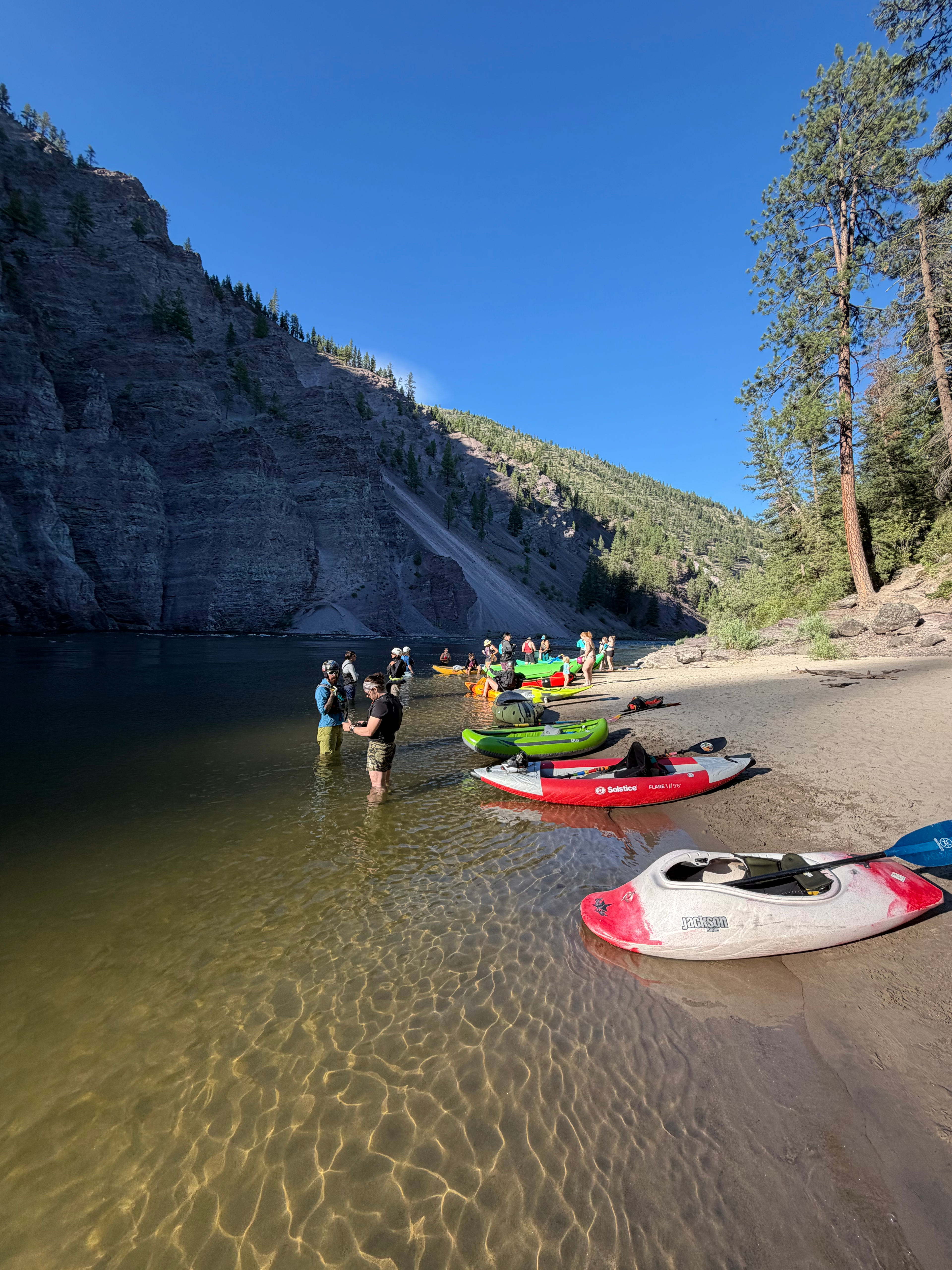 Eagle Eddy- Gorge Riverview Camp