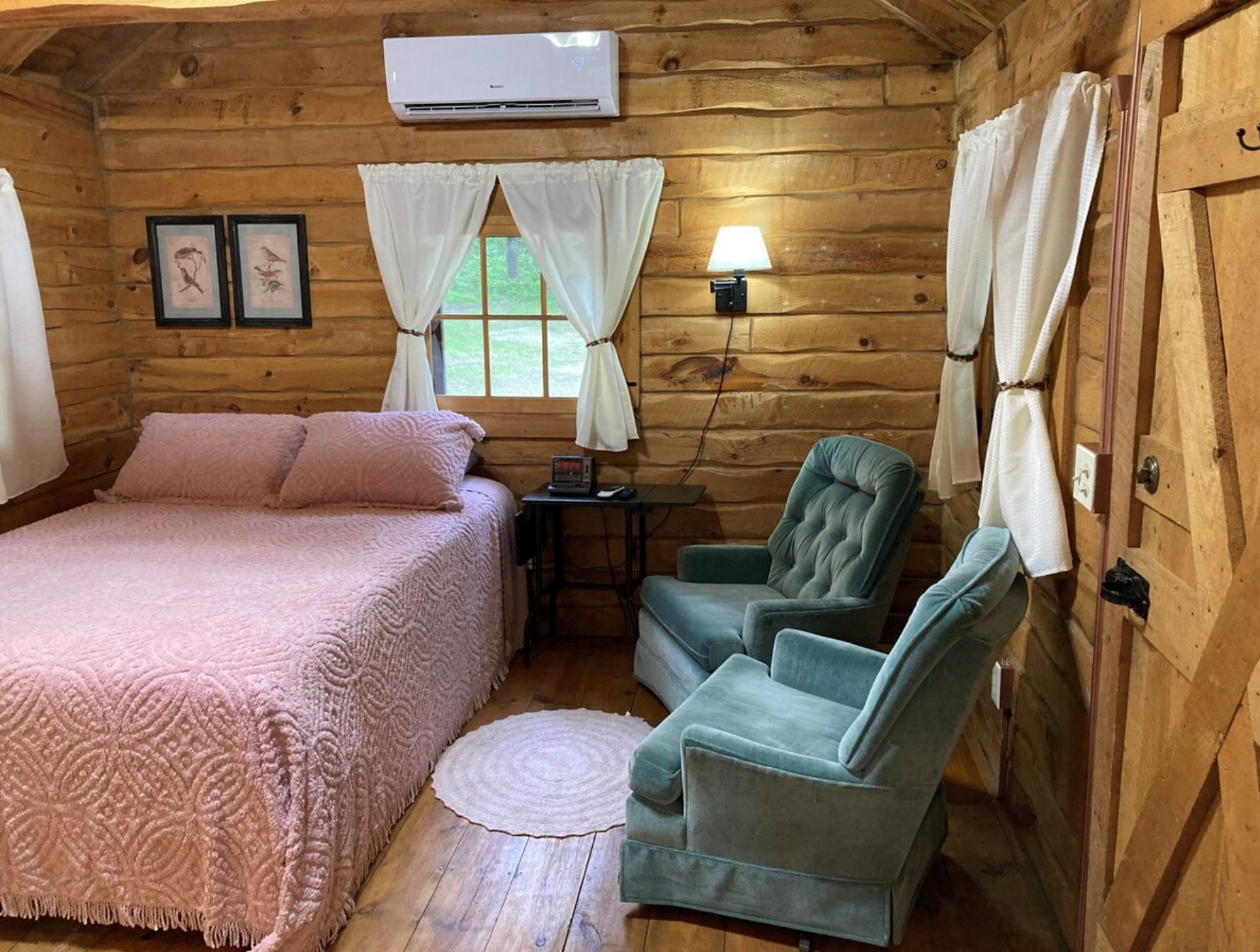 Cabin on Shipman Lake