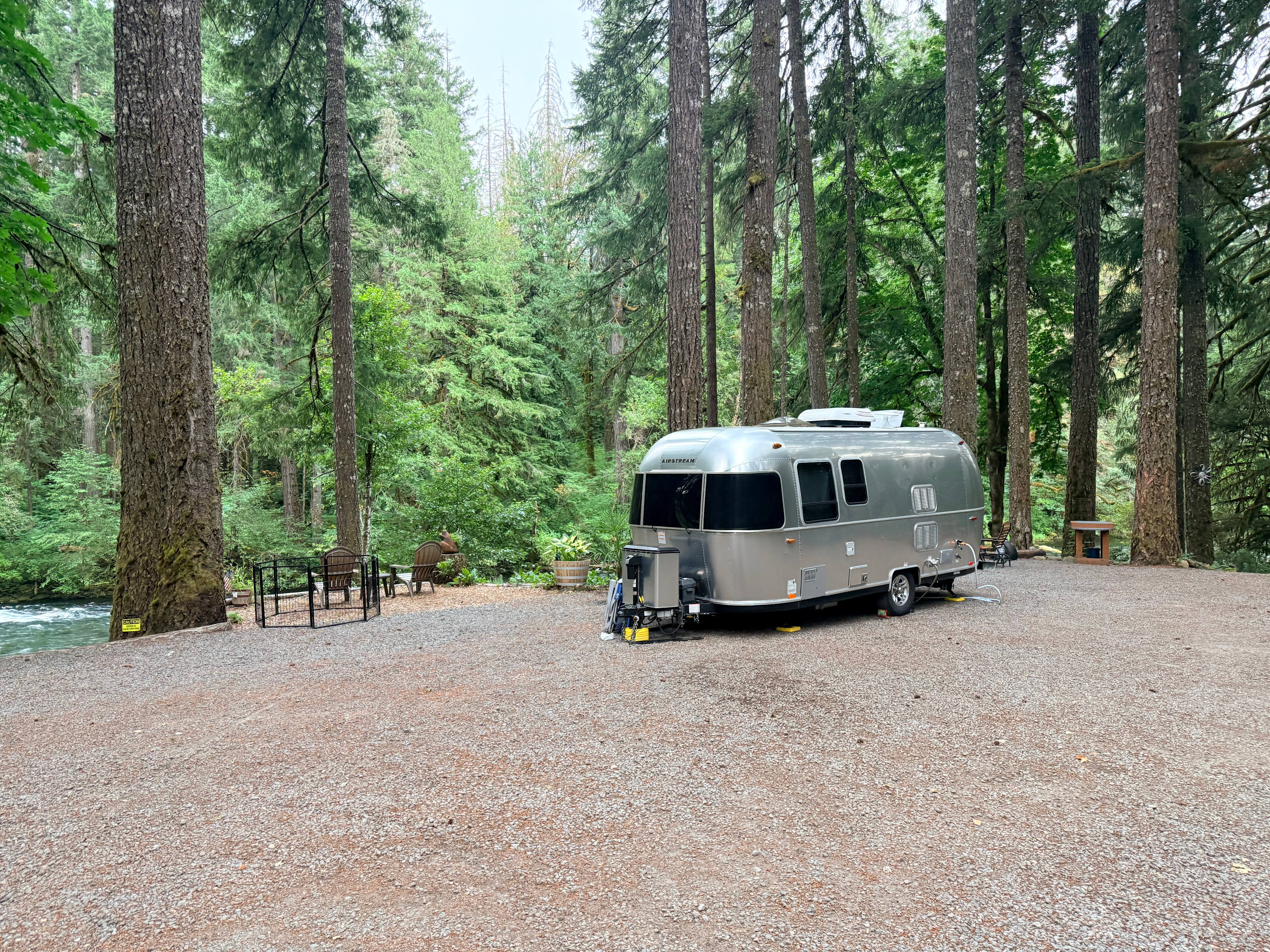 Upriver Paradise "Private Retreat"