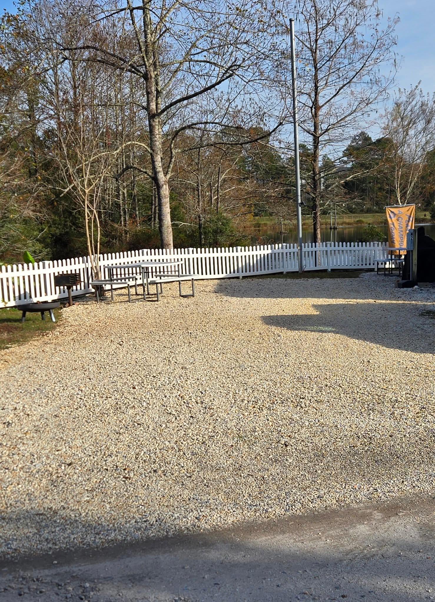 Unhitched Leisure Lakes RV Park