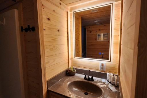 Unhitched Leisure Lakes RV Park